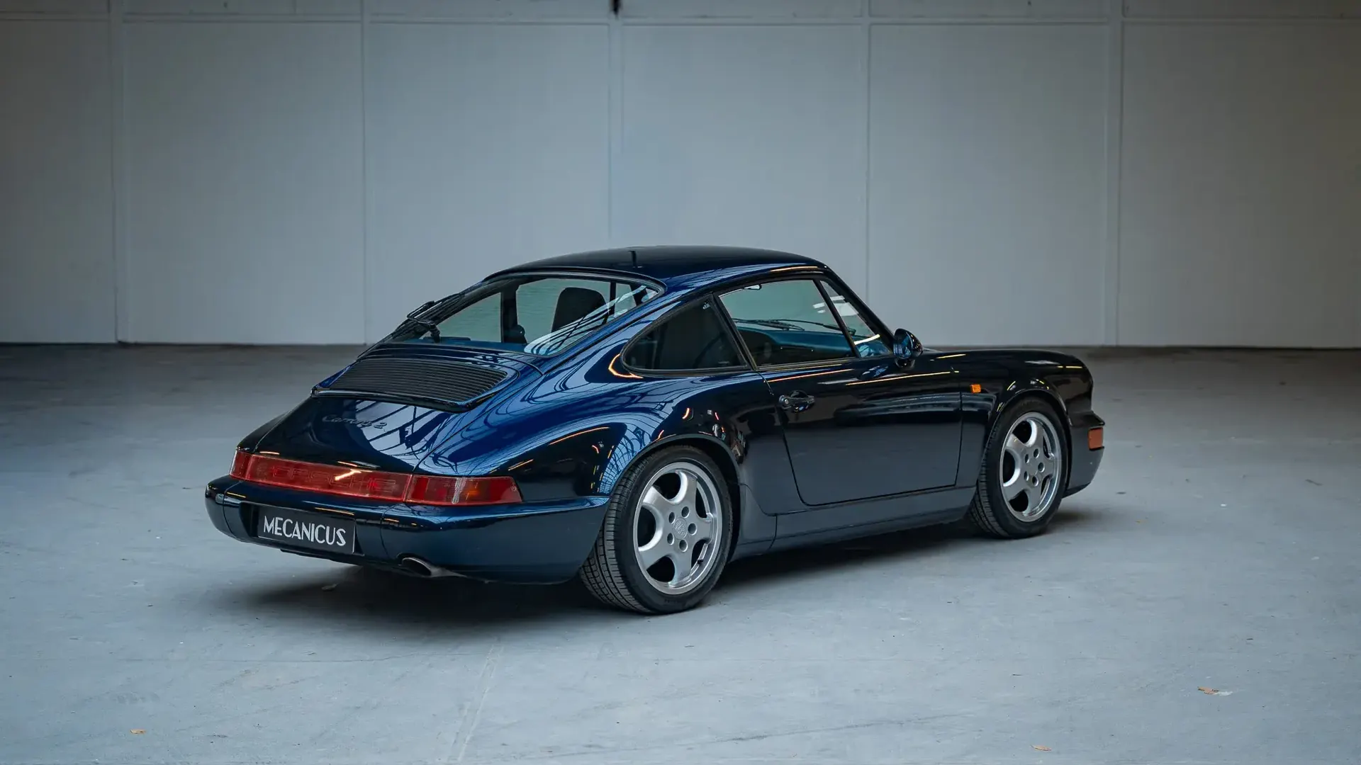 Porsche 911 — photo 2