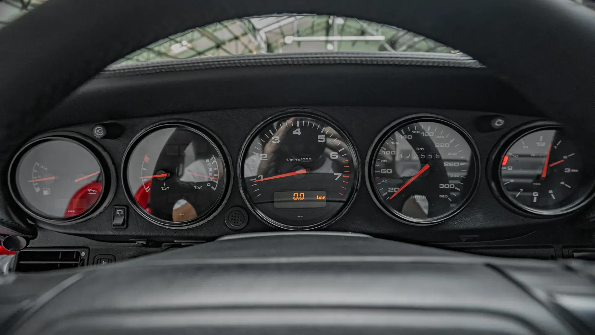 Porsche 911 — photo 17