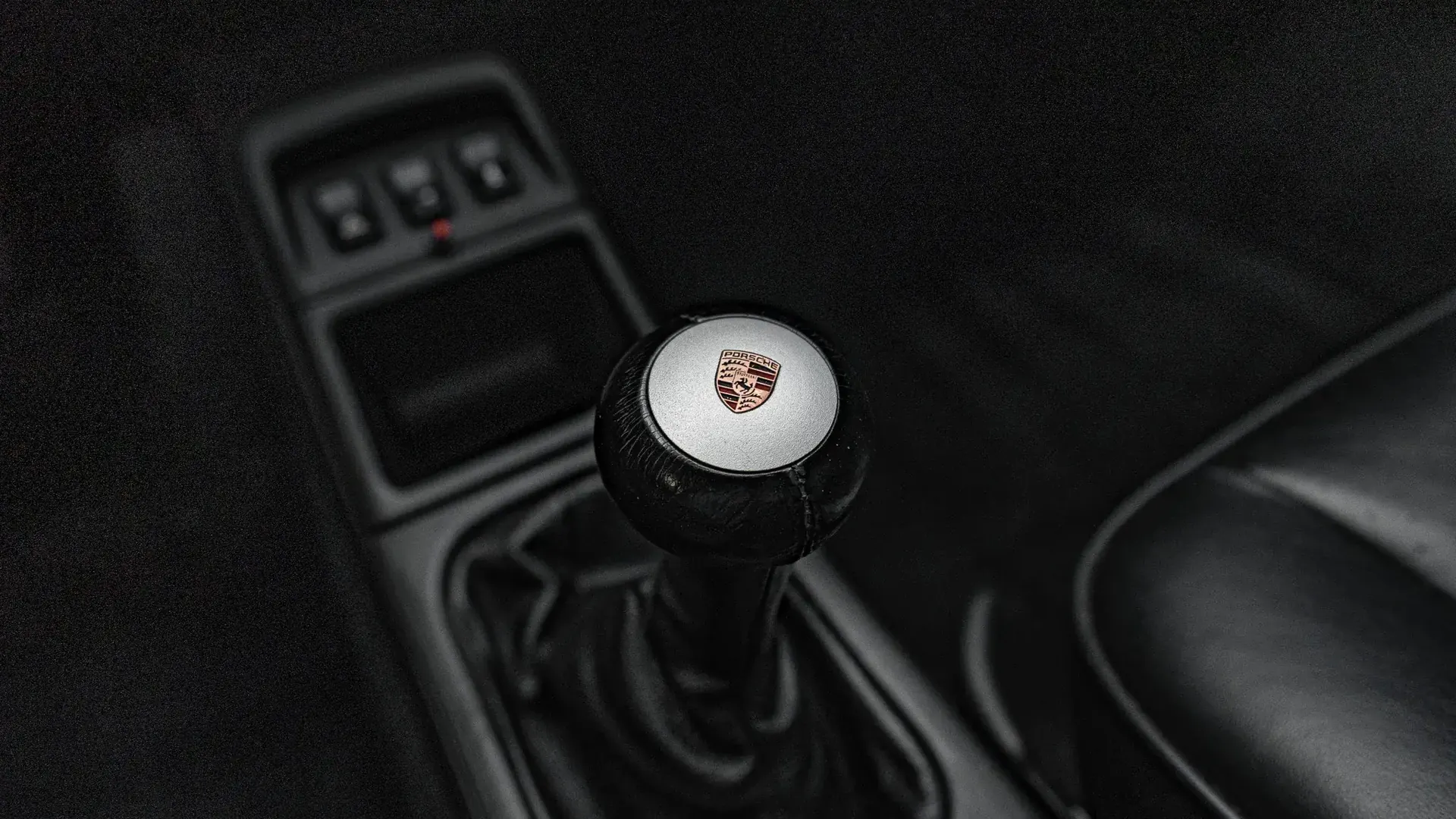 Porsche 911 — photo 22