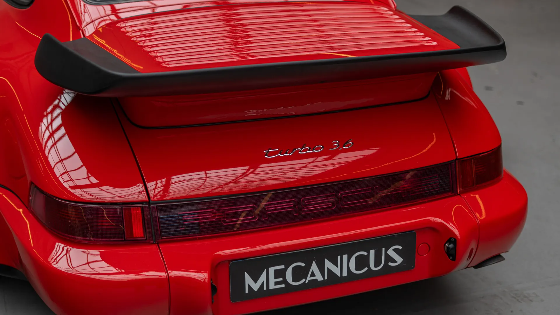 Porsche 911 — photo 41