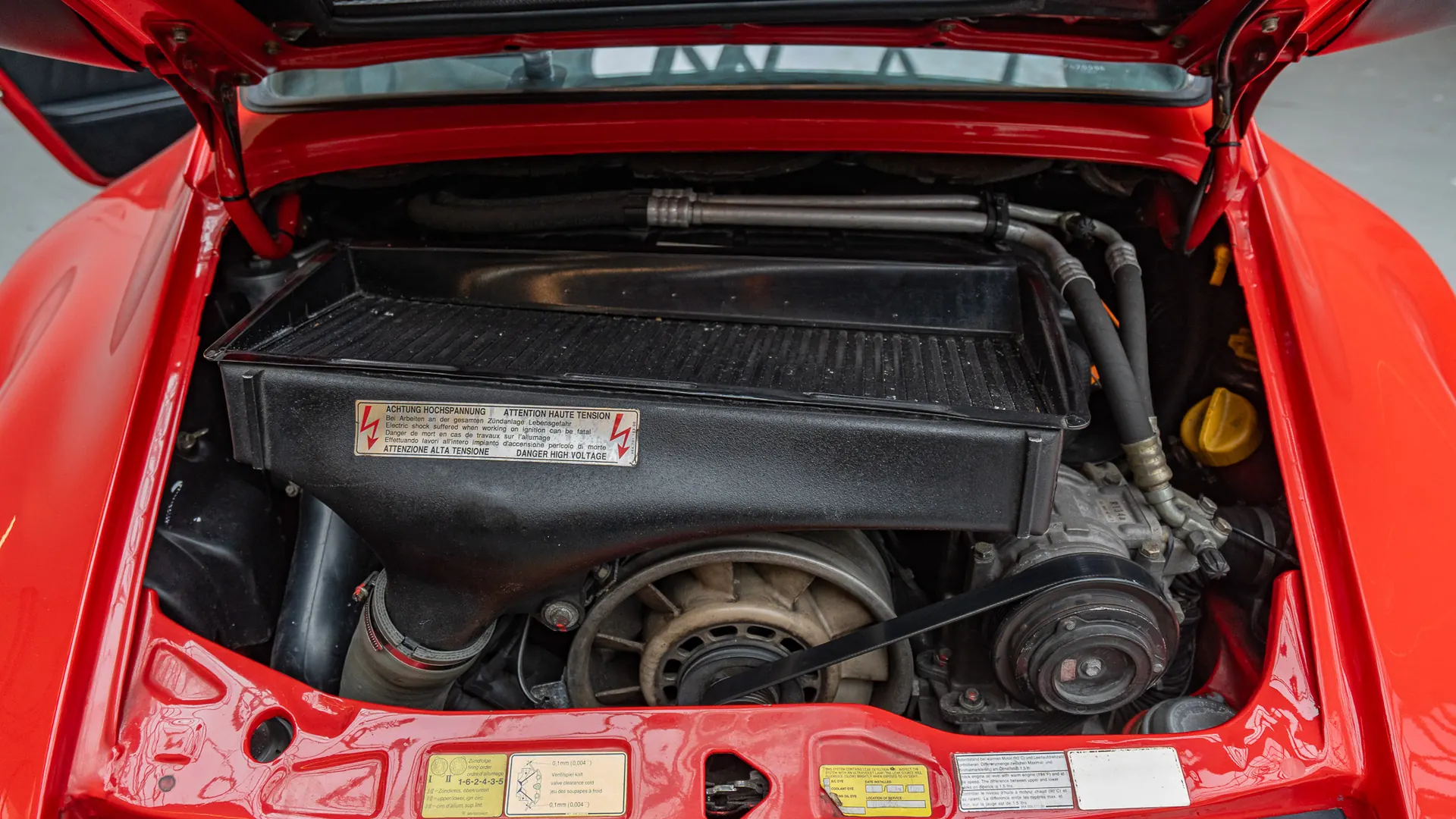Porsche 911 — photo 44