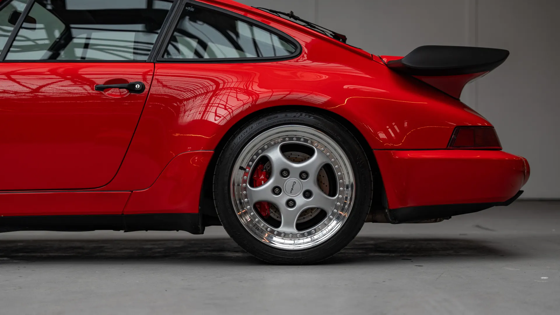 Porsche 911 — photo 7