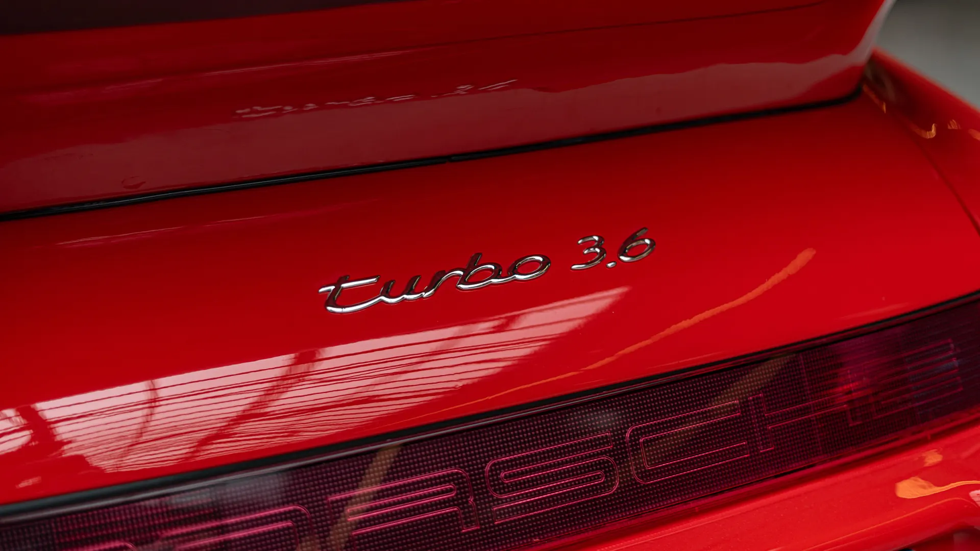 Porsche 911 — photo 42