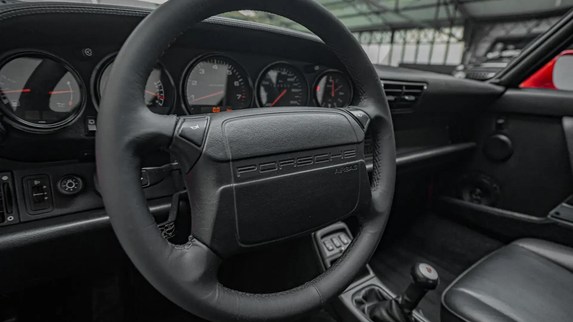 Porsche 911 — photo 14