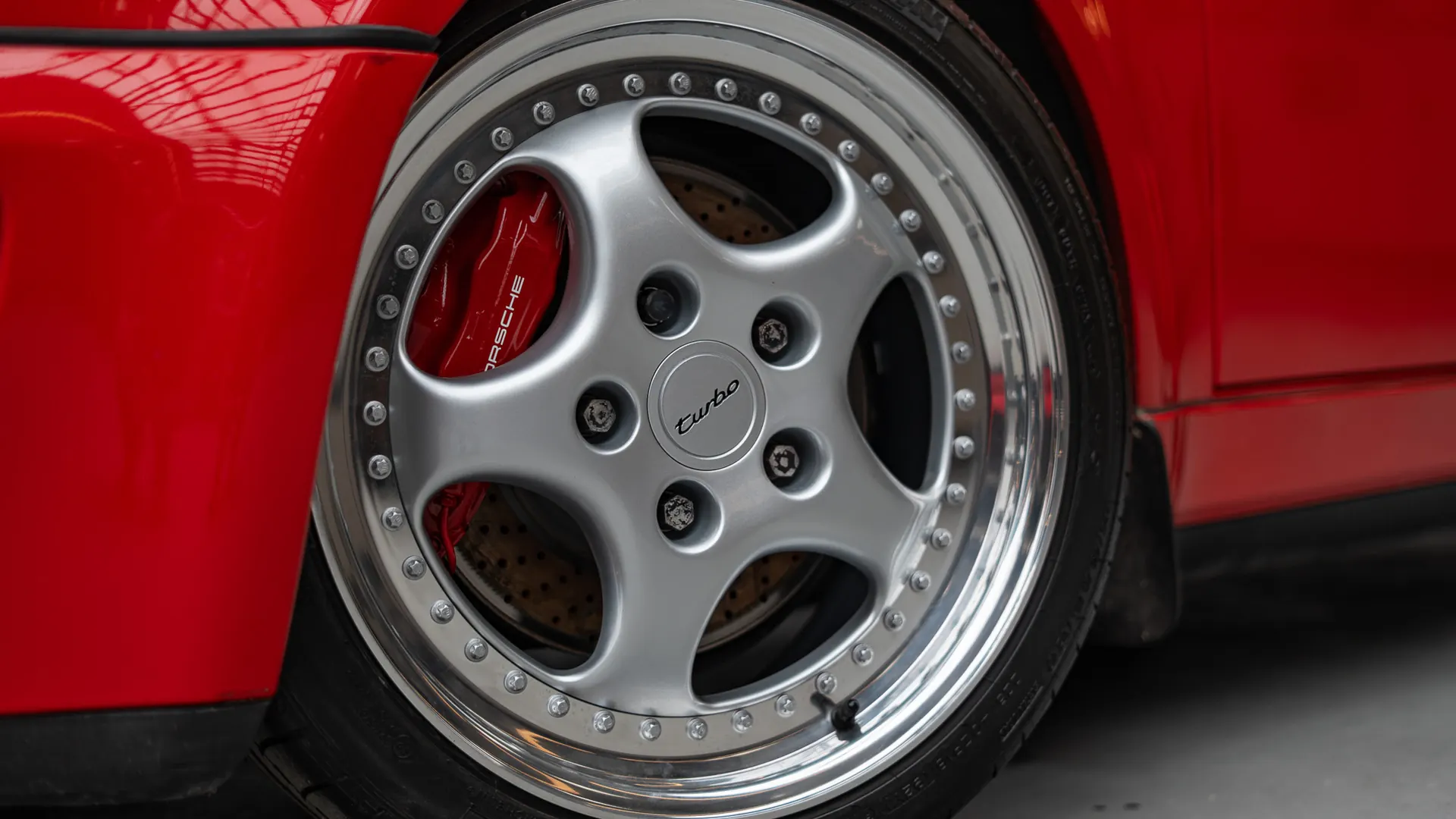 Porsche 911 — photo 30