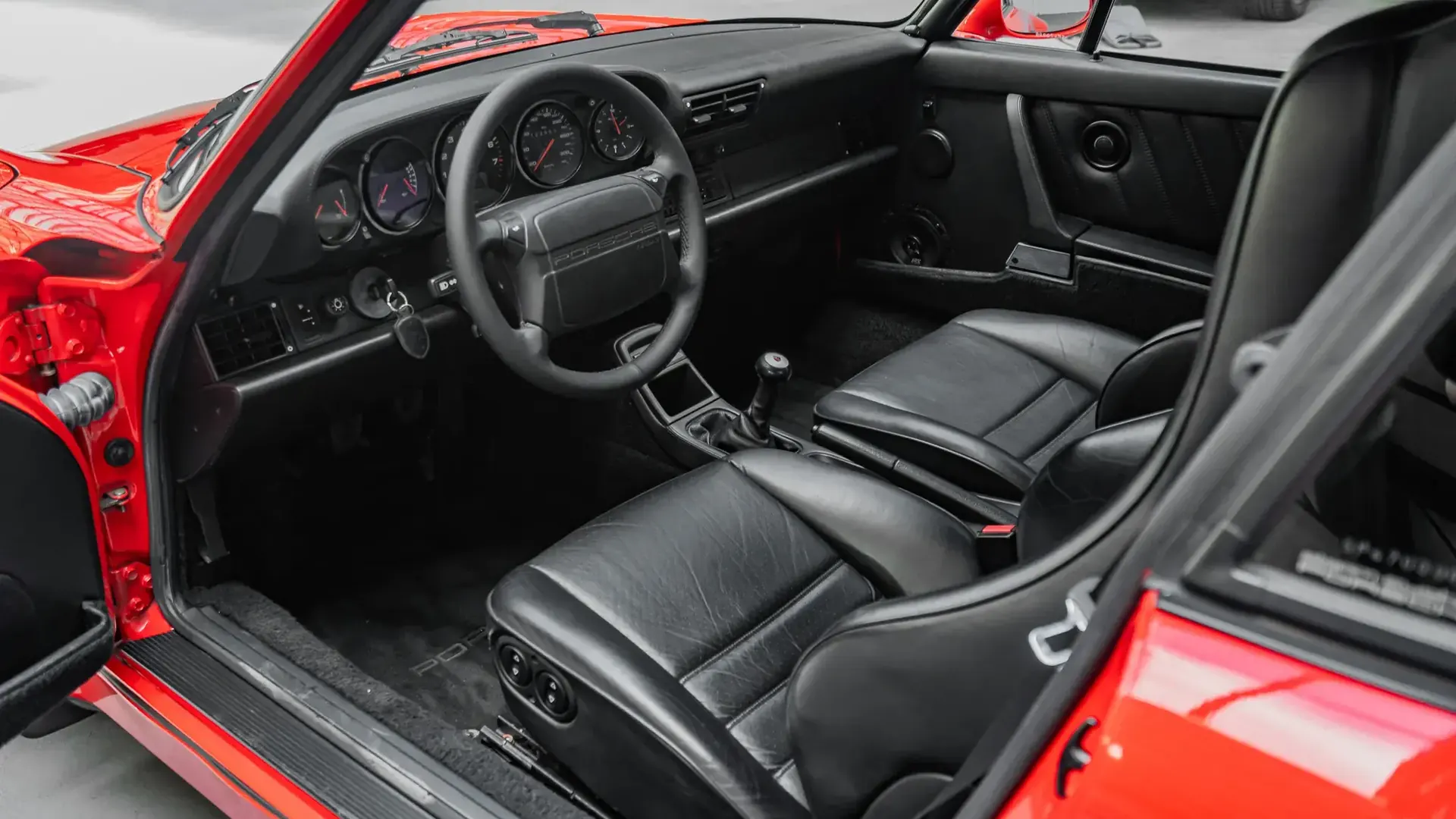 Porsche 911 — photo 10
