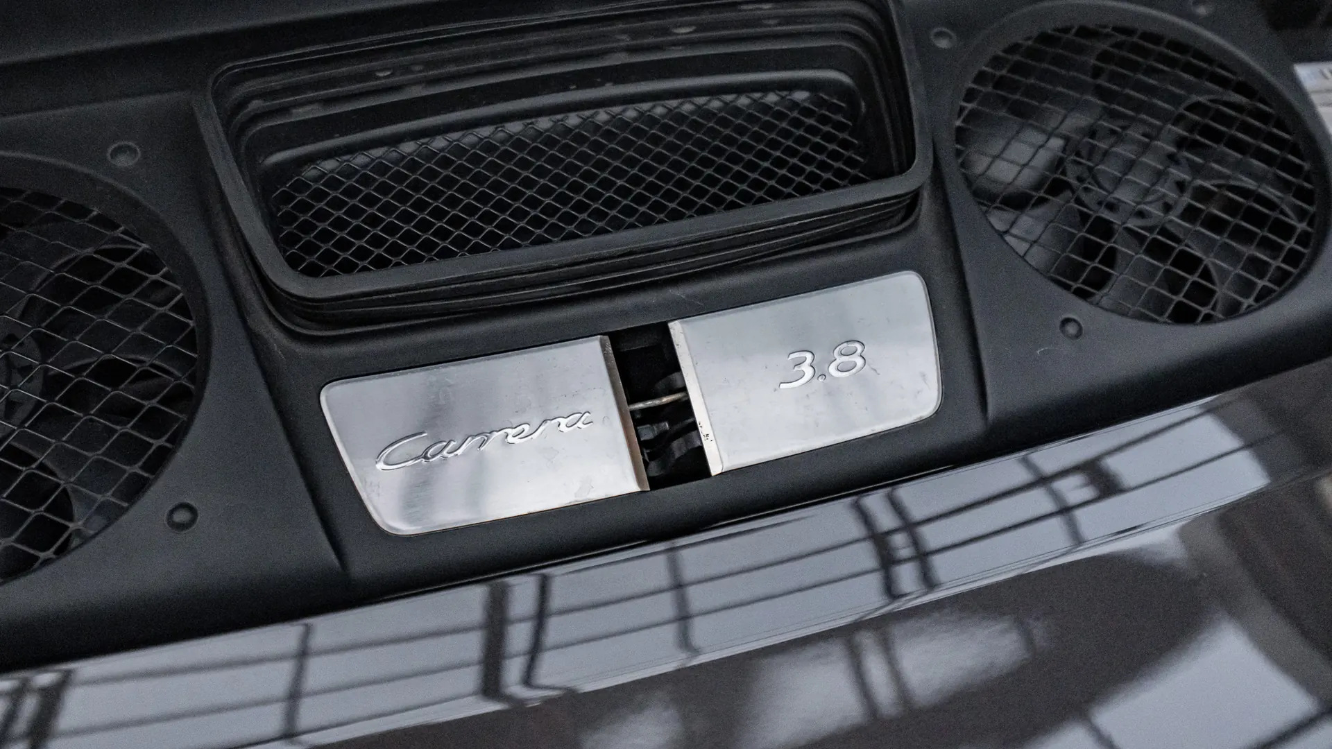 Porsche 911 — photo 28