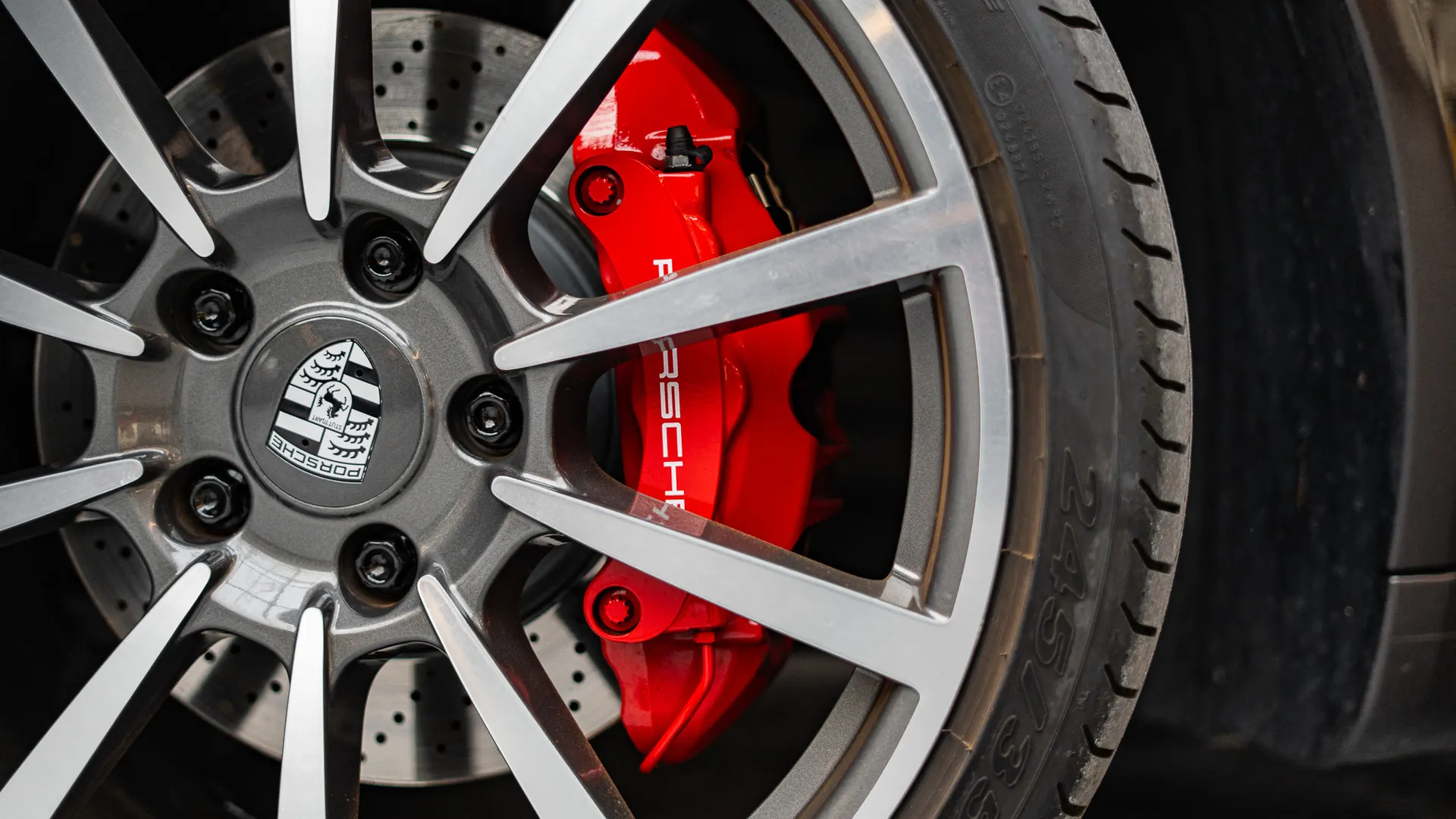 Porsche 911 — photo 26