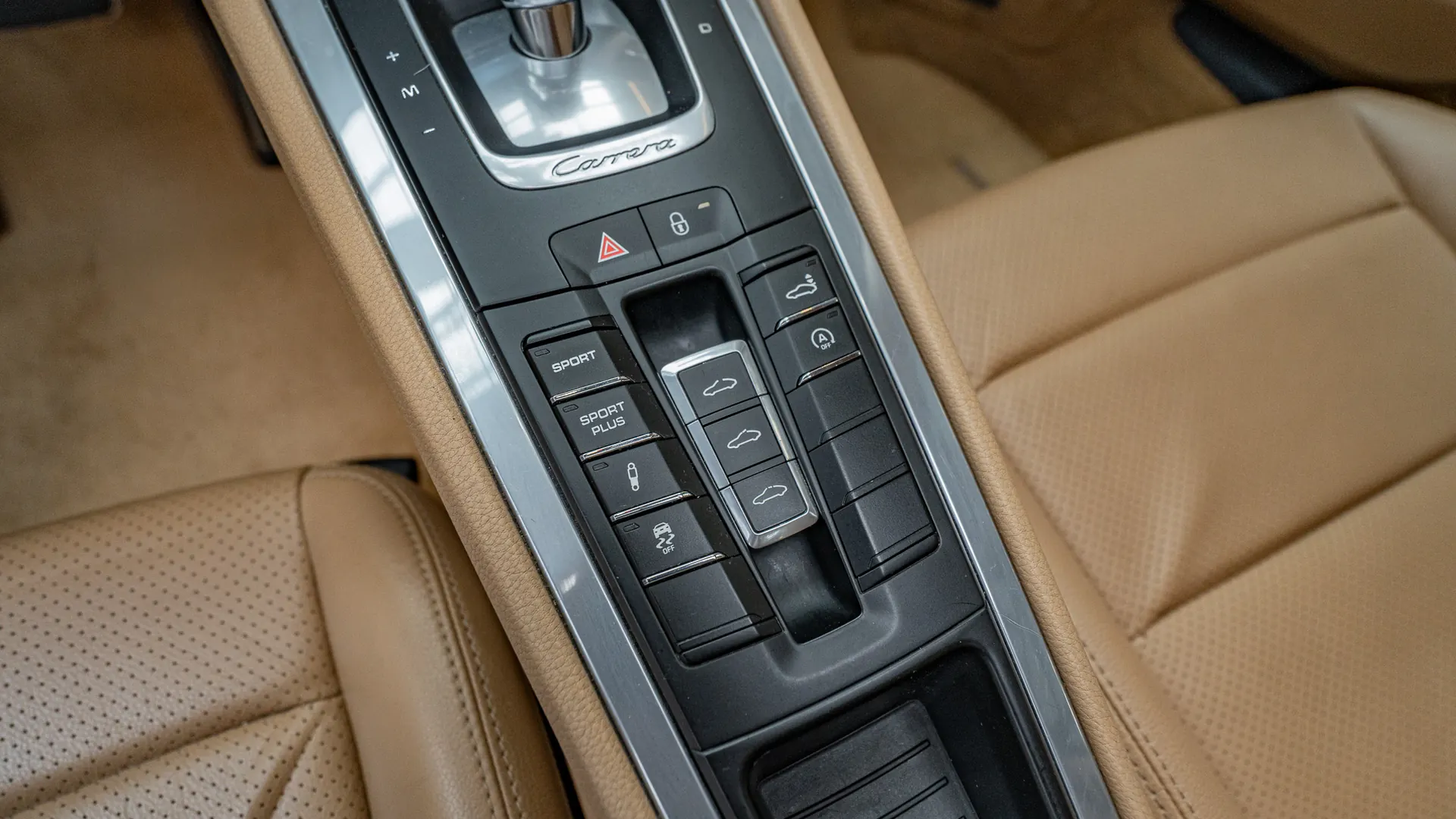 Porsche 911 — photo 17