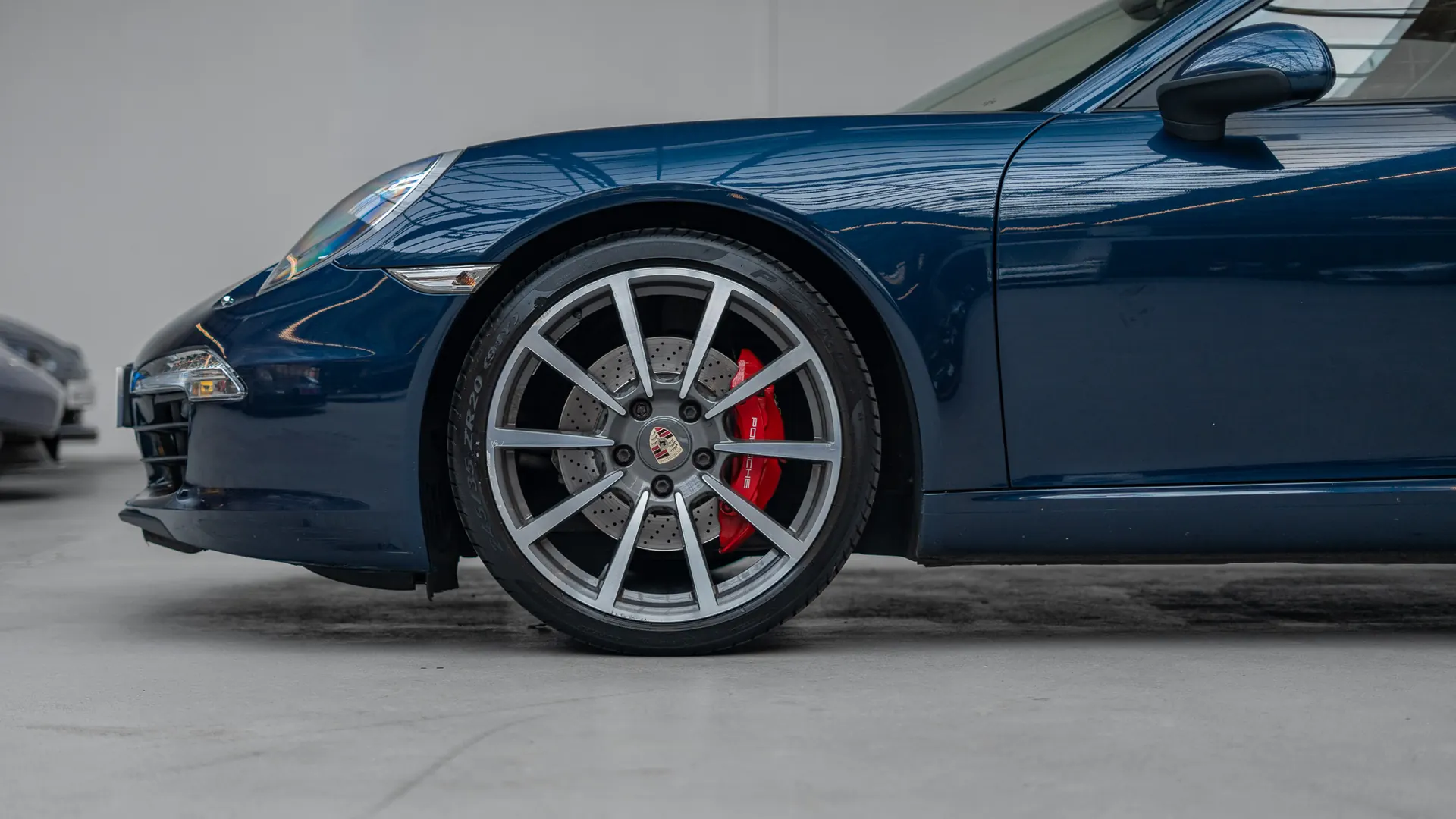 Porsche 911 — photo 6