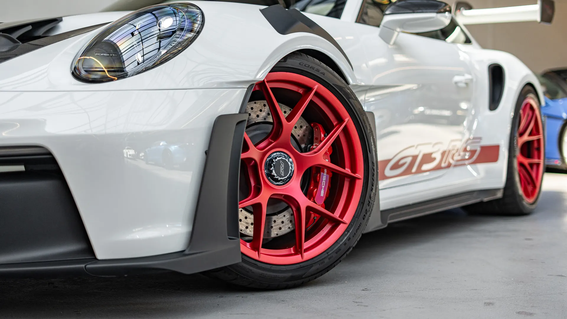 Porsche 911 — photo 36