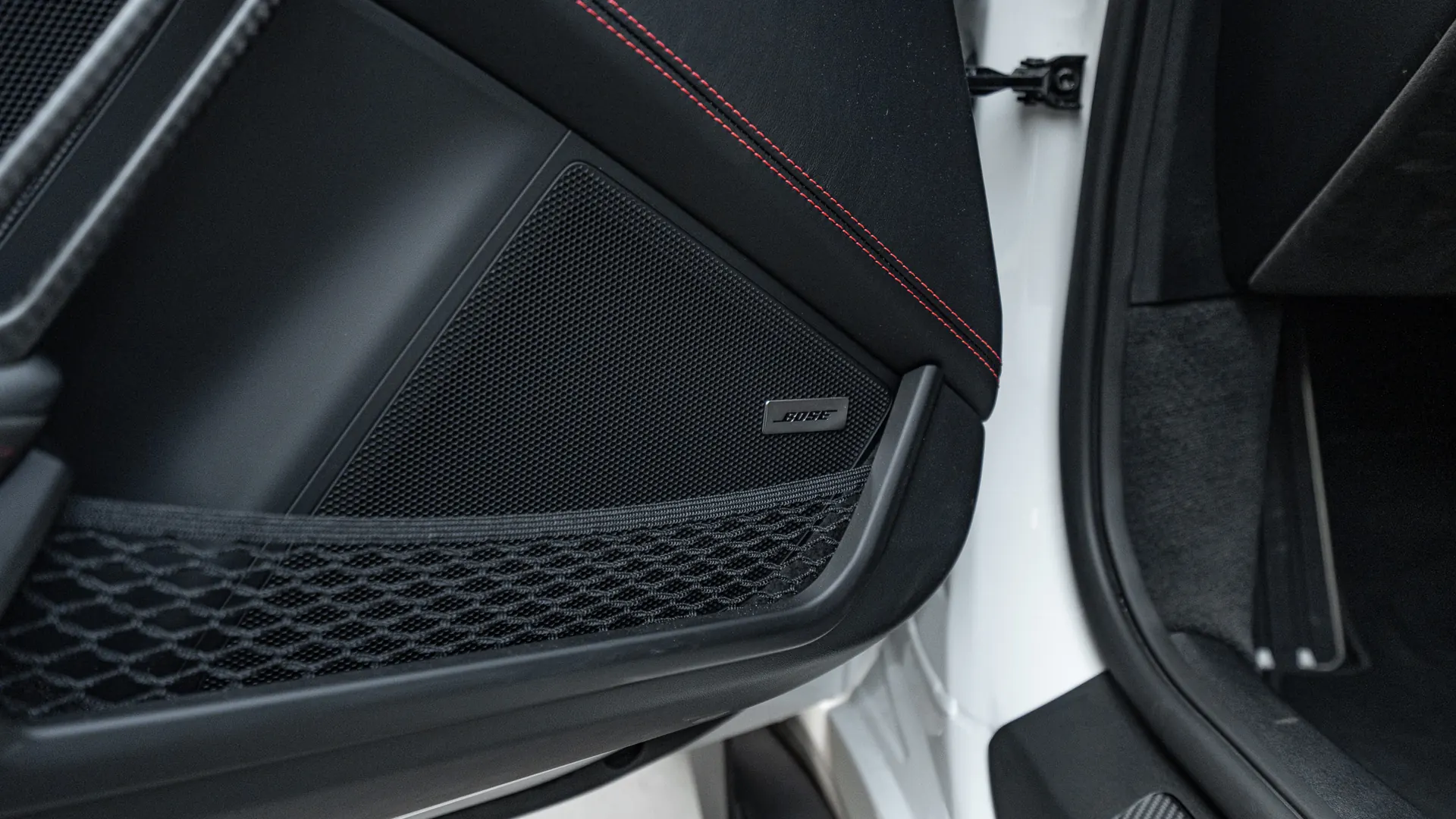 Porsche 911 — photo 23