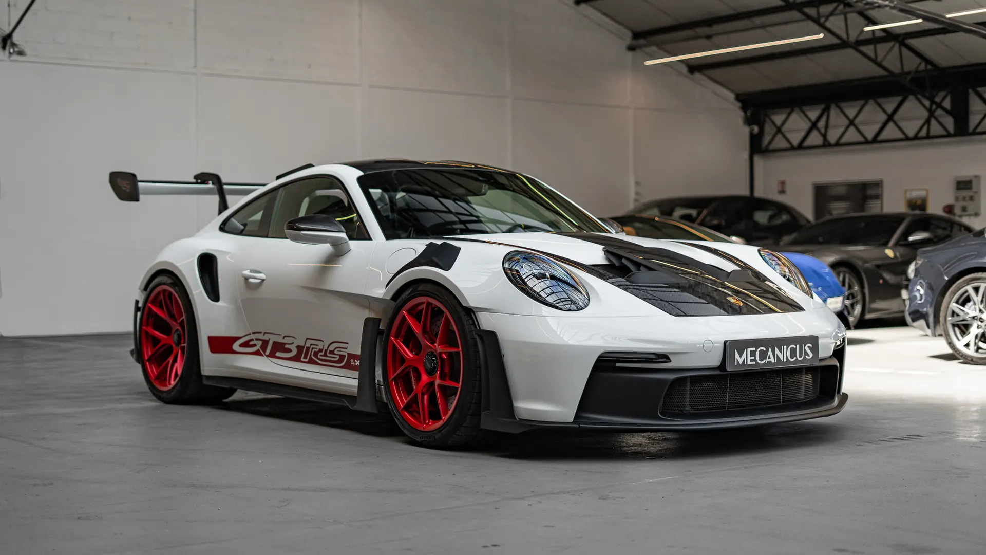 Porsche 911 — photo 34