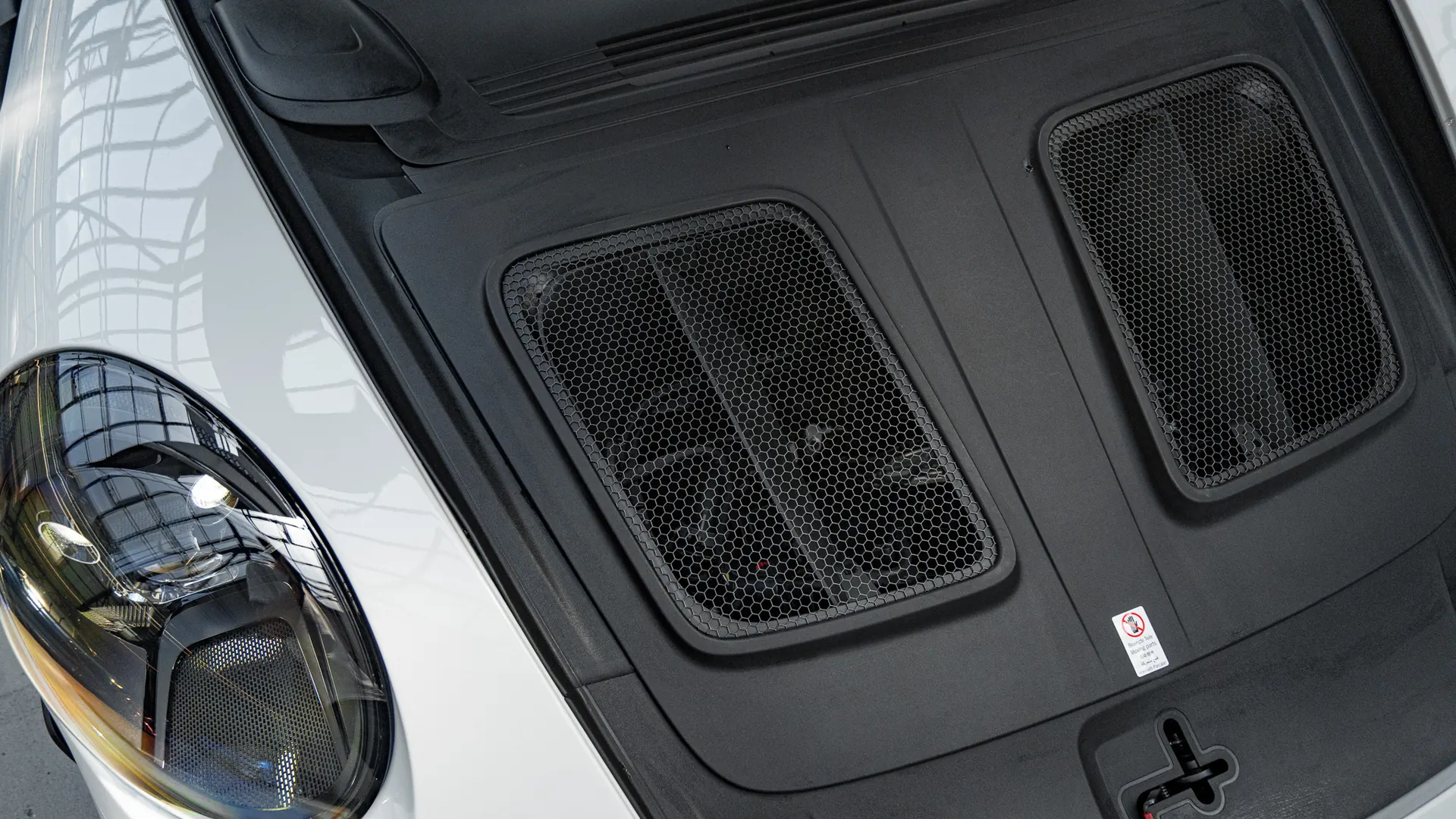 Porsche 911 — photo 50