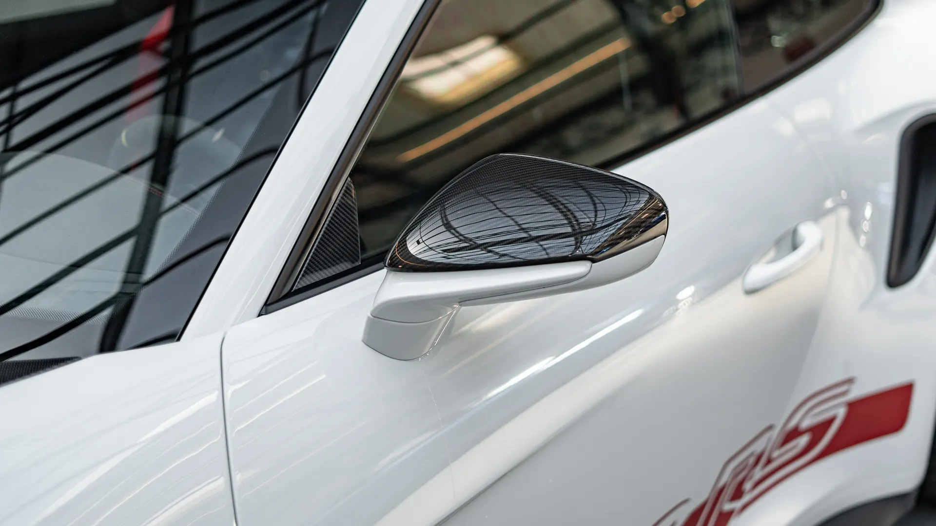 Porsche 911 — photo 42