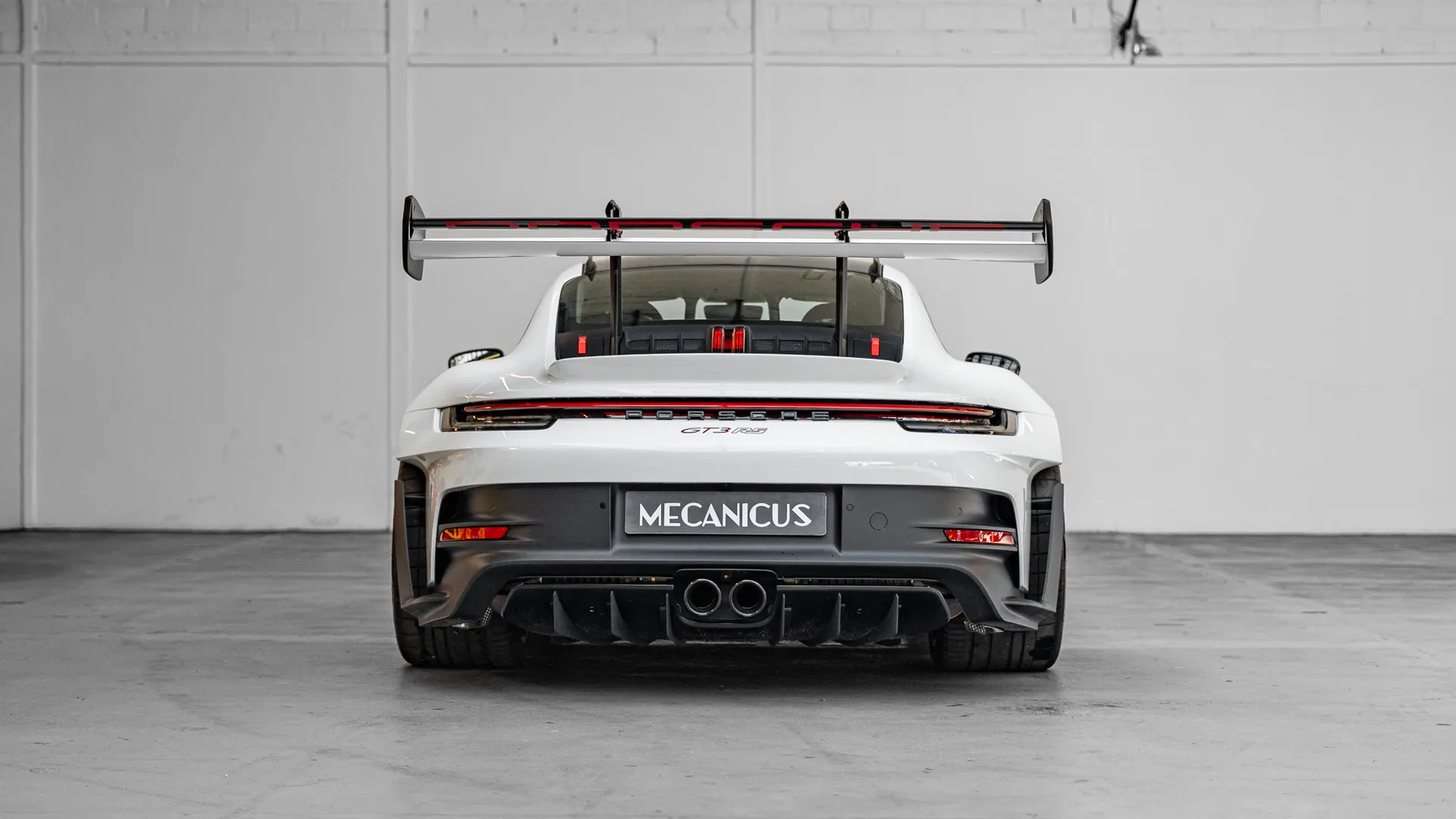 Porsche 911 — photo 4