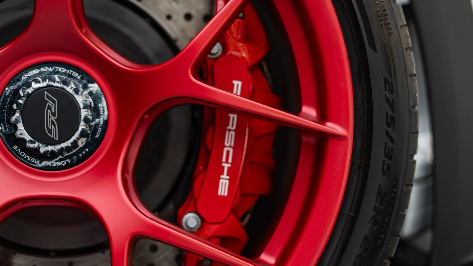 Porsche 911 — photo 39