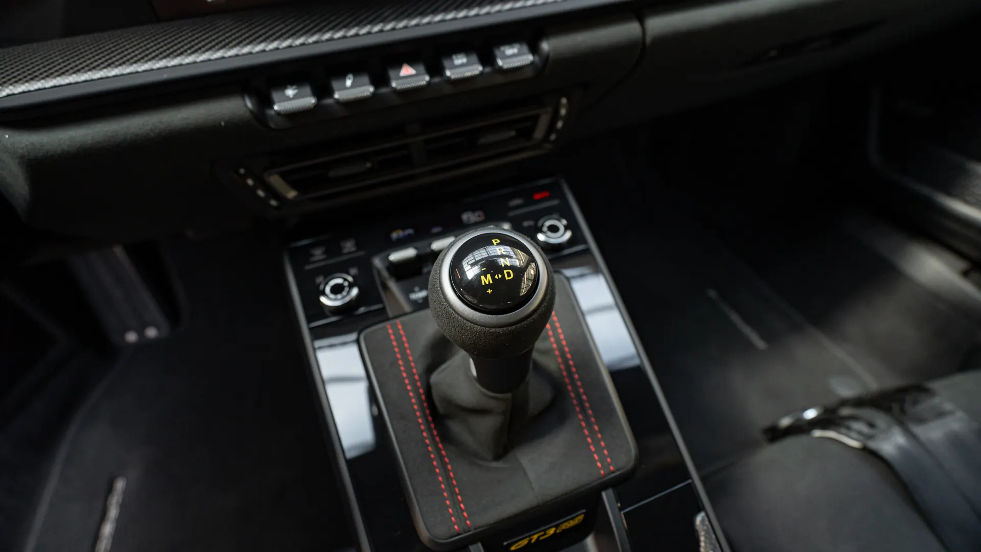 Porsche 911 — photo 19