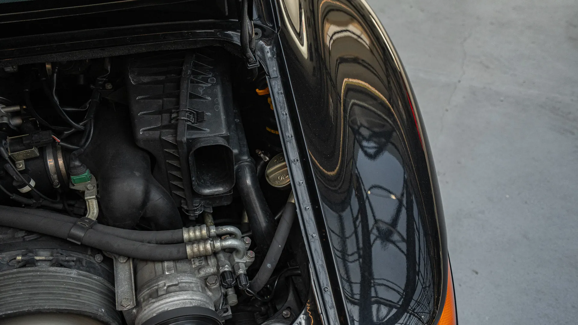 Porsche 911 — photo 32