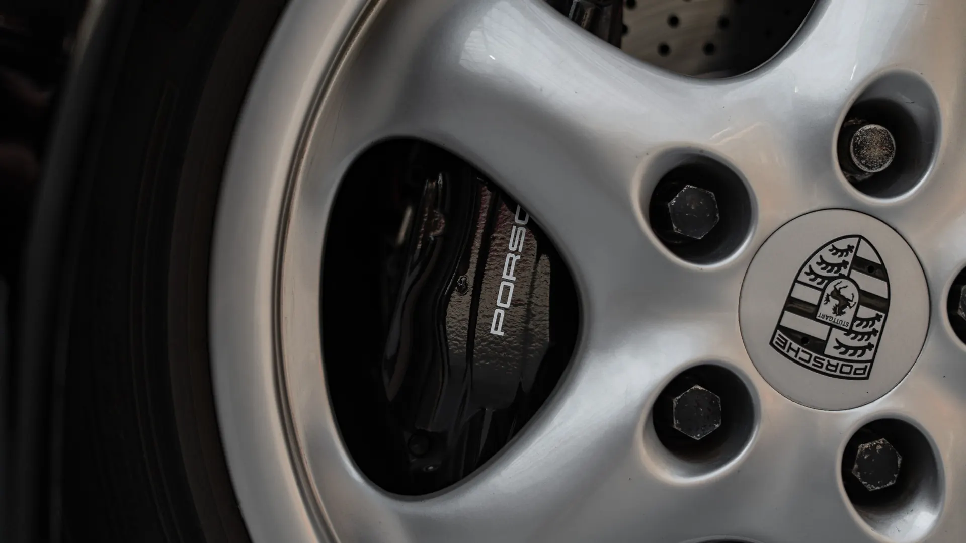 Porsche 911 — photo 27