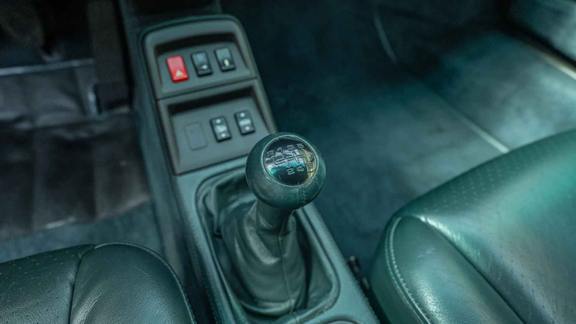Porsche 911 — photo 16