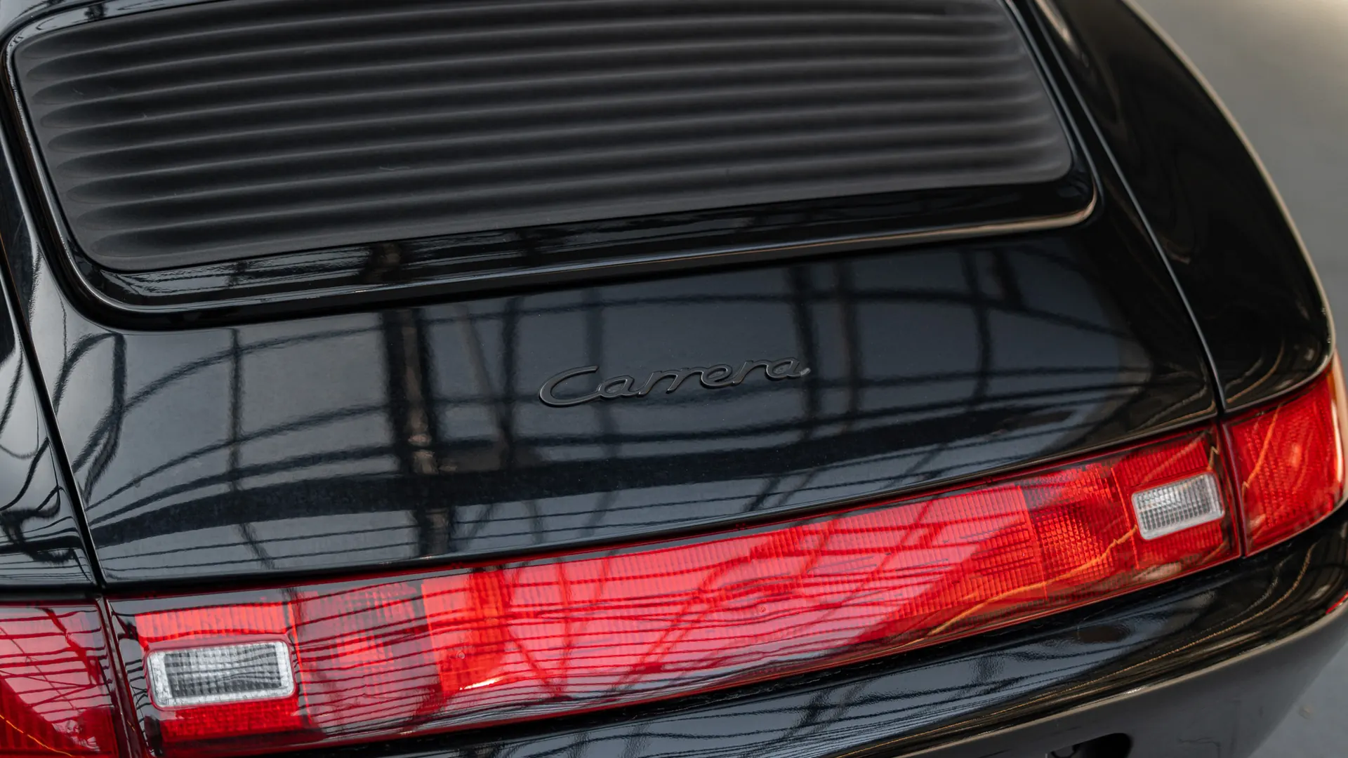 Porsche 911 — photo 29