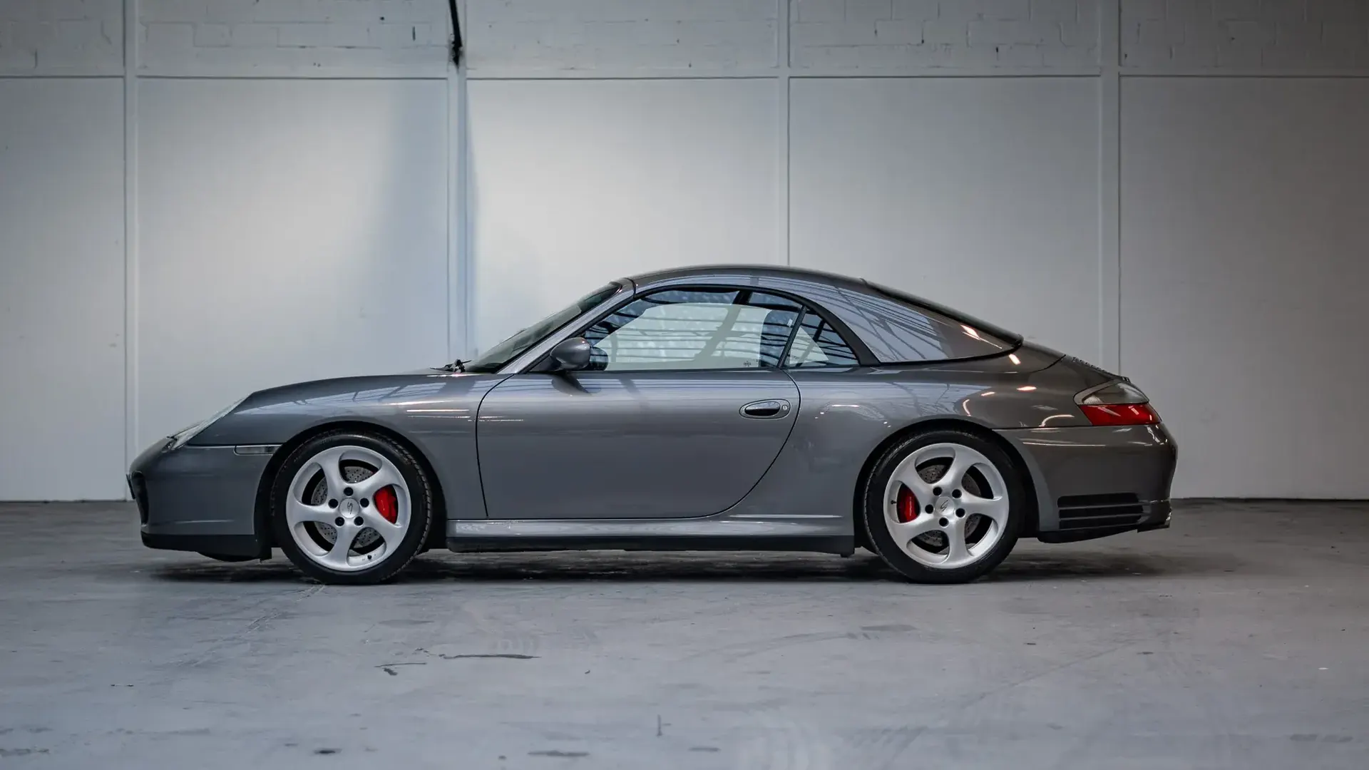 Porsche 911 — photo 7