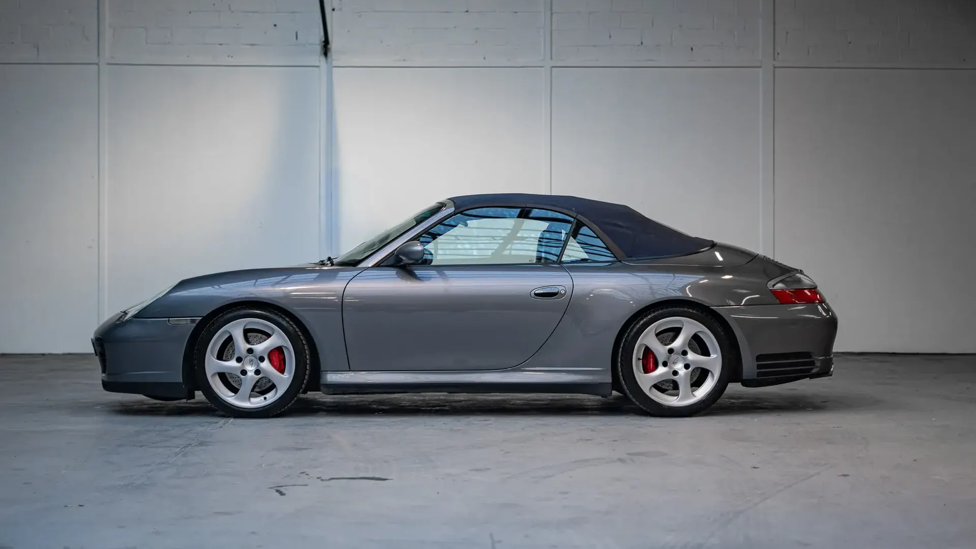 Porsche 911 — photo 6