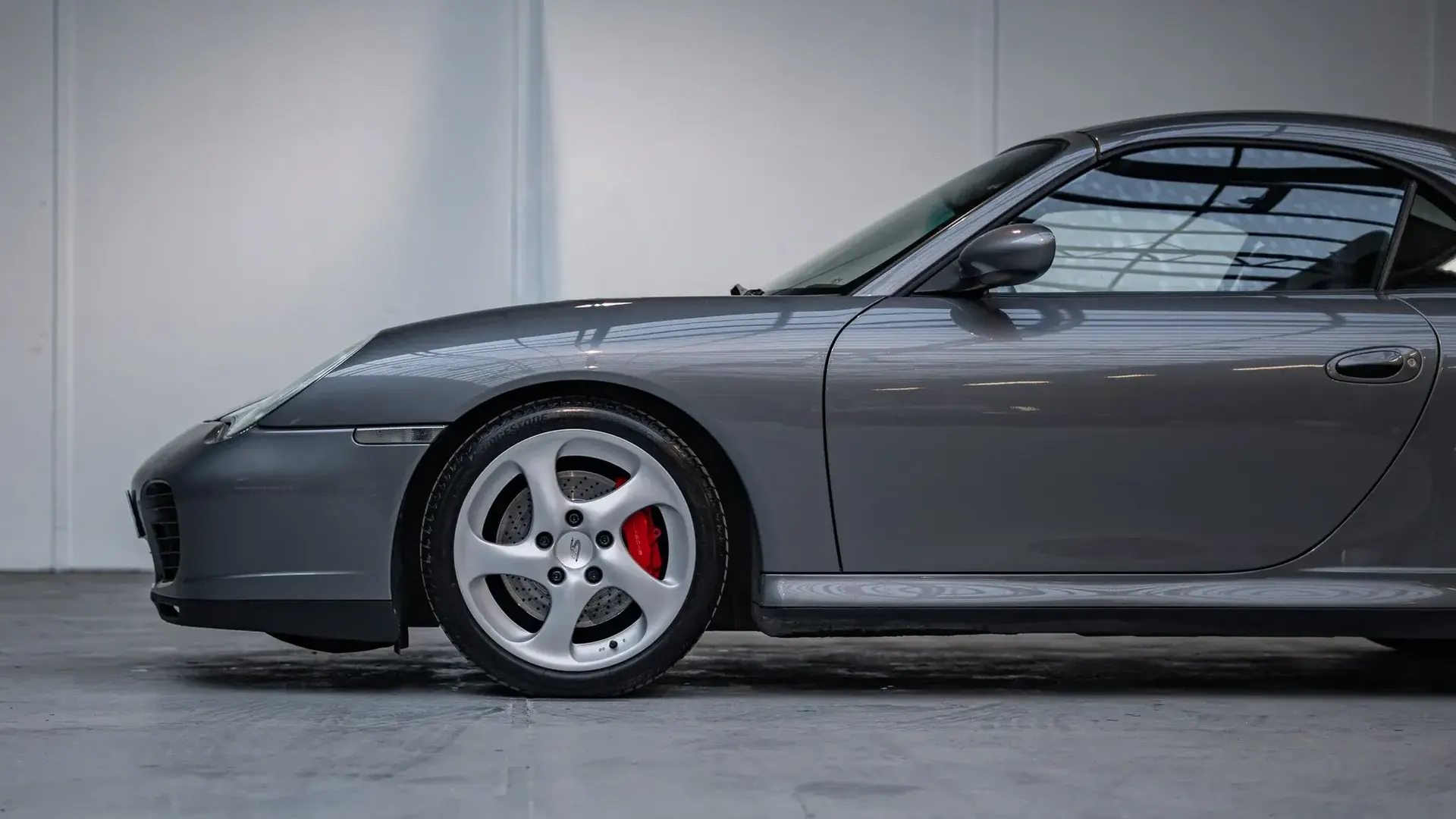 Porsche 911 — photo 8