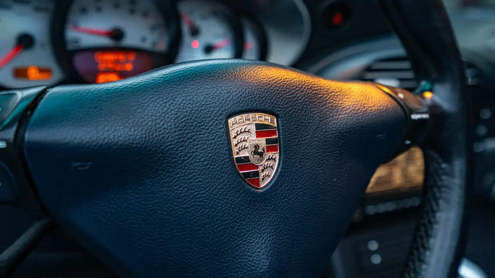 Porsche 911 — photo 14