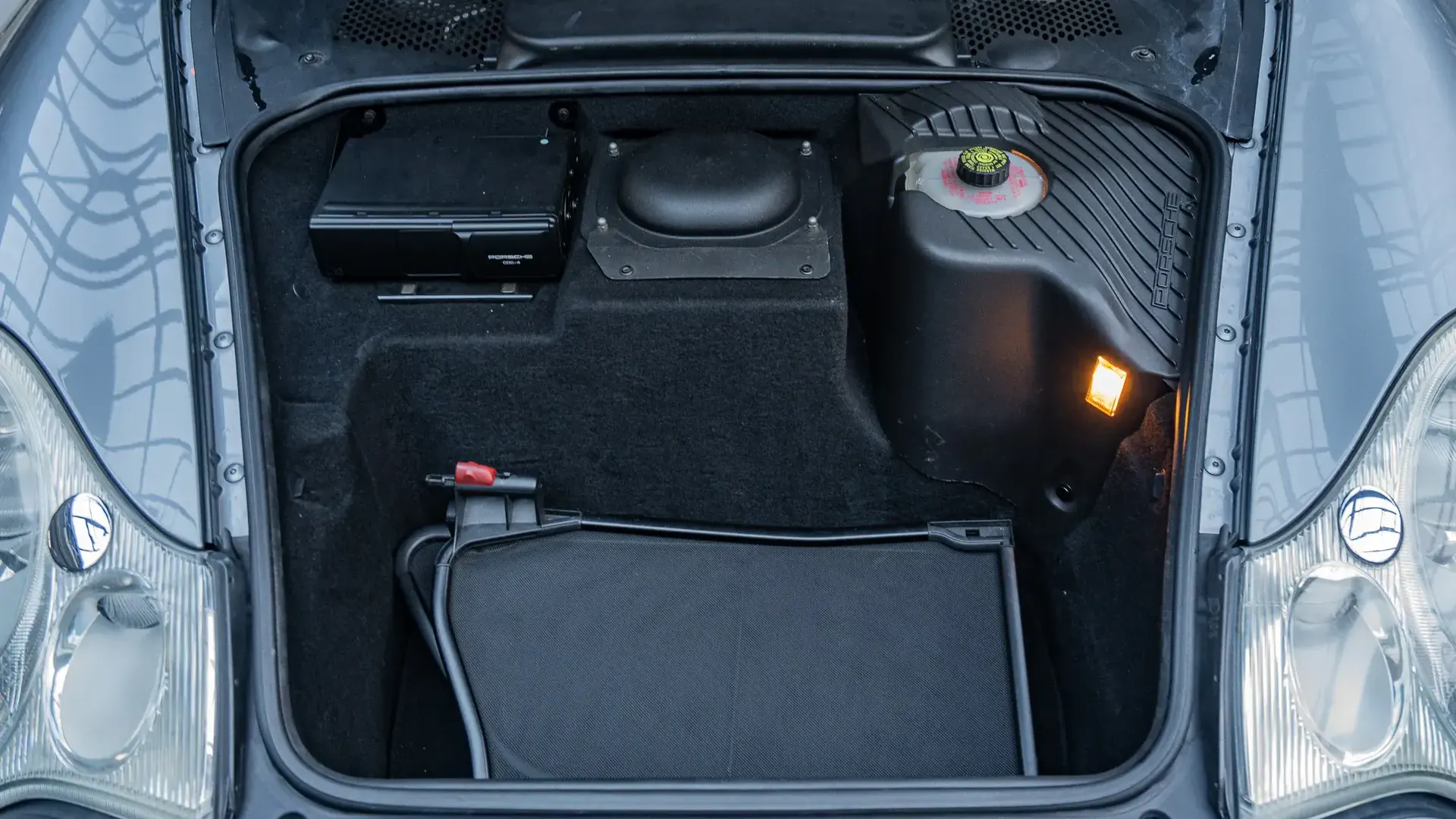 Porsche 911 — photo 37