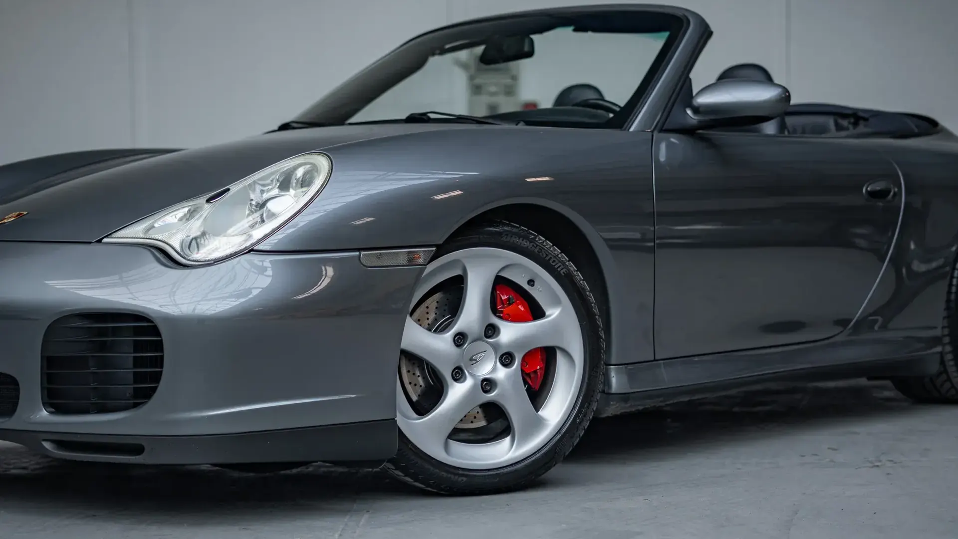 Porsche 911 — photo 30