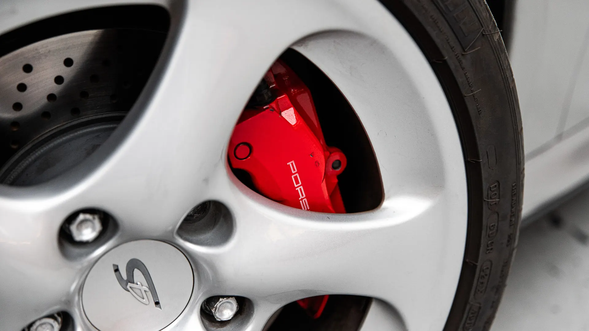 Porsche 911 — photo 35