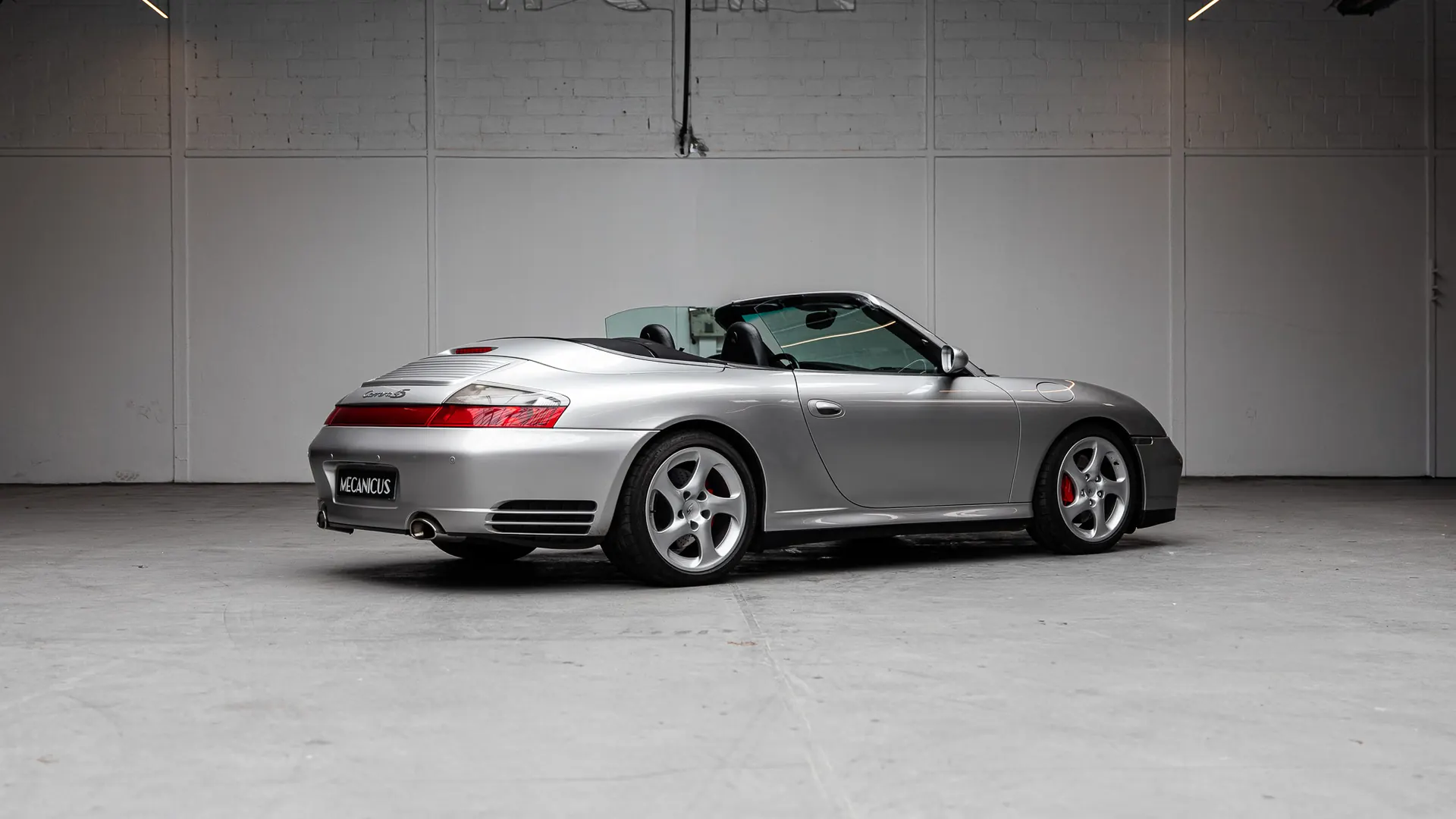 Porsche 911 — photo 2