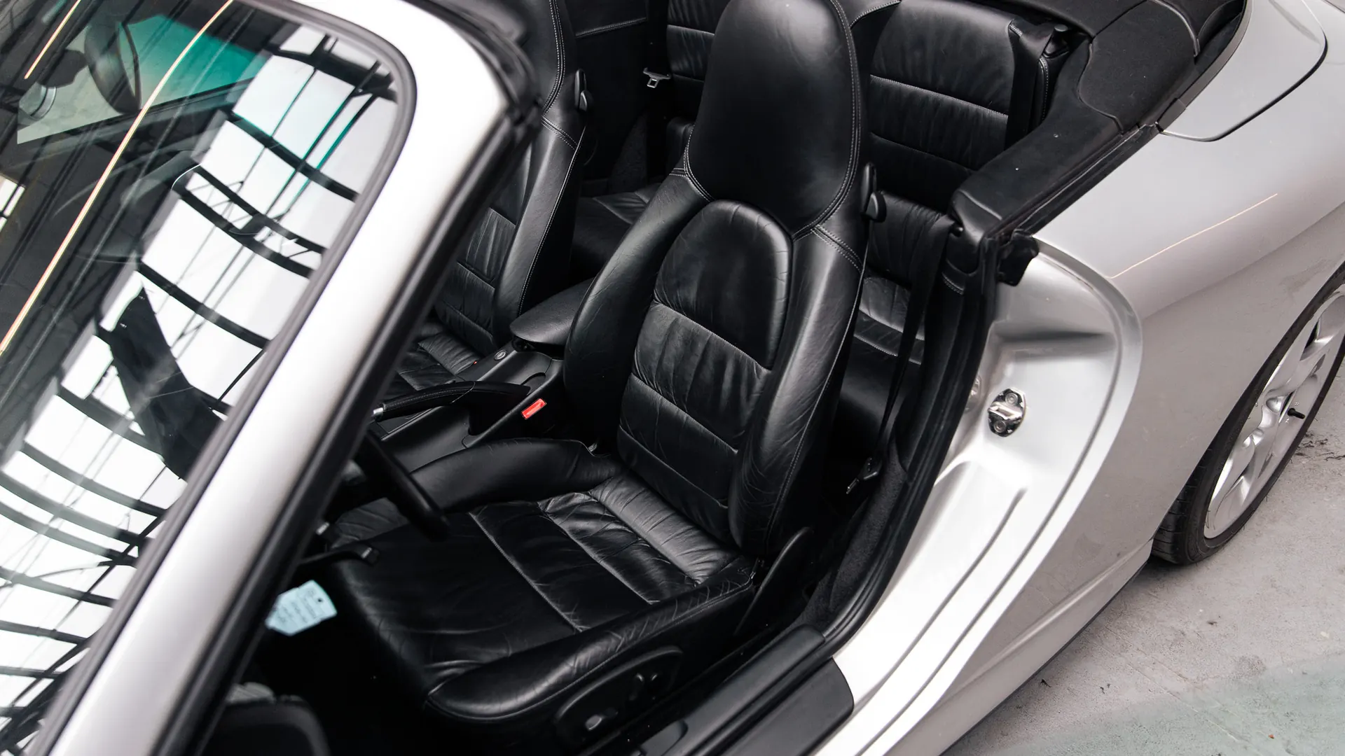 Porsche 911 — photo 30