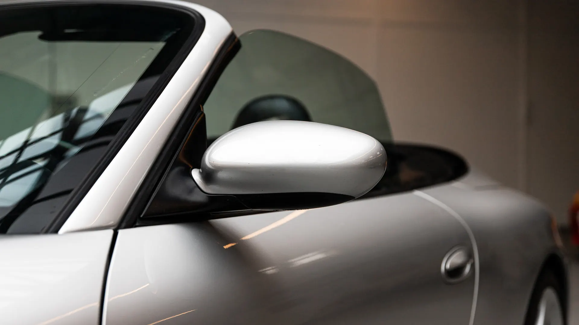 Porsche 911 — photo 39