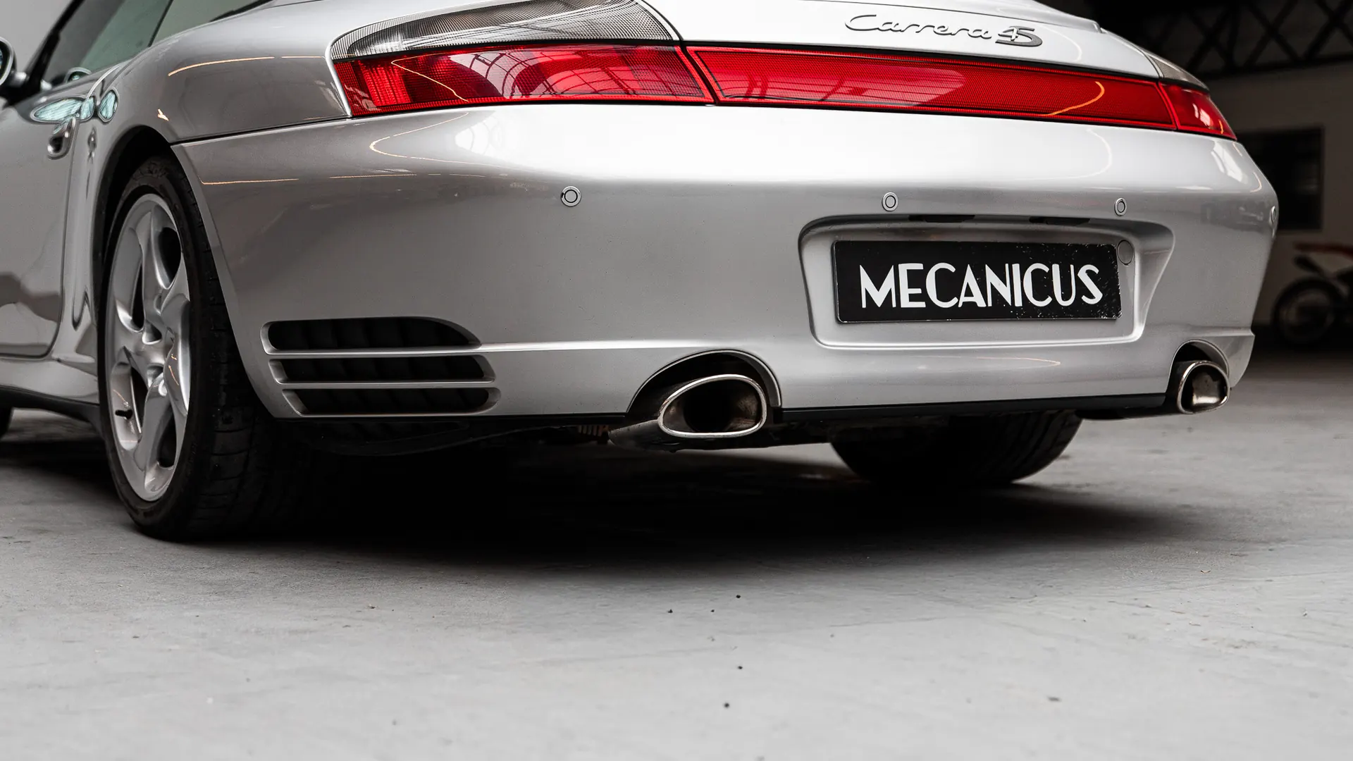 Porsche 911 — photo 44