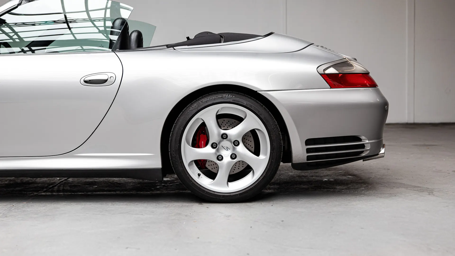 Porsche 911 — photo 10