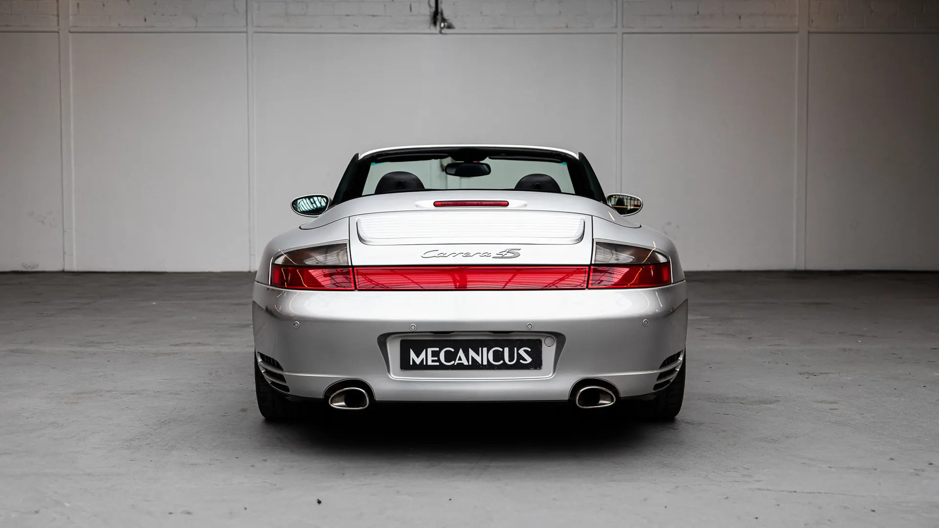 Porsche 911 — photo 4