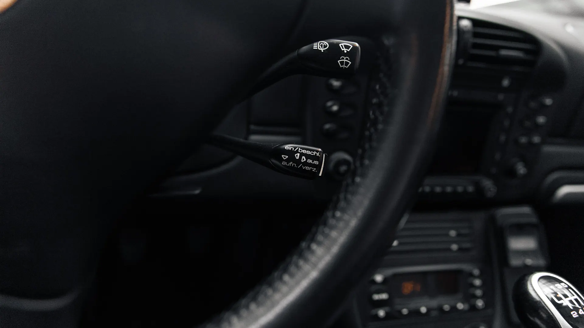 Porsche 911 — photo 20