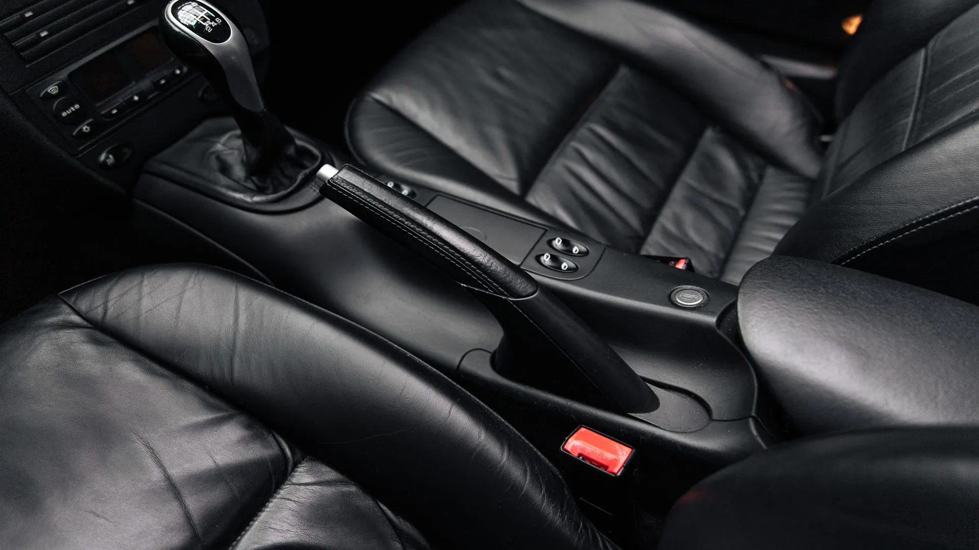 Porsche 911 — photo 16