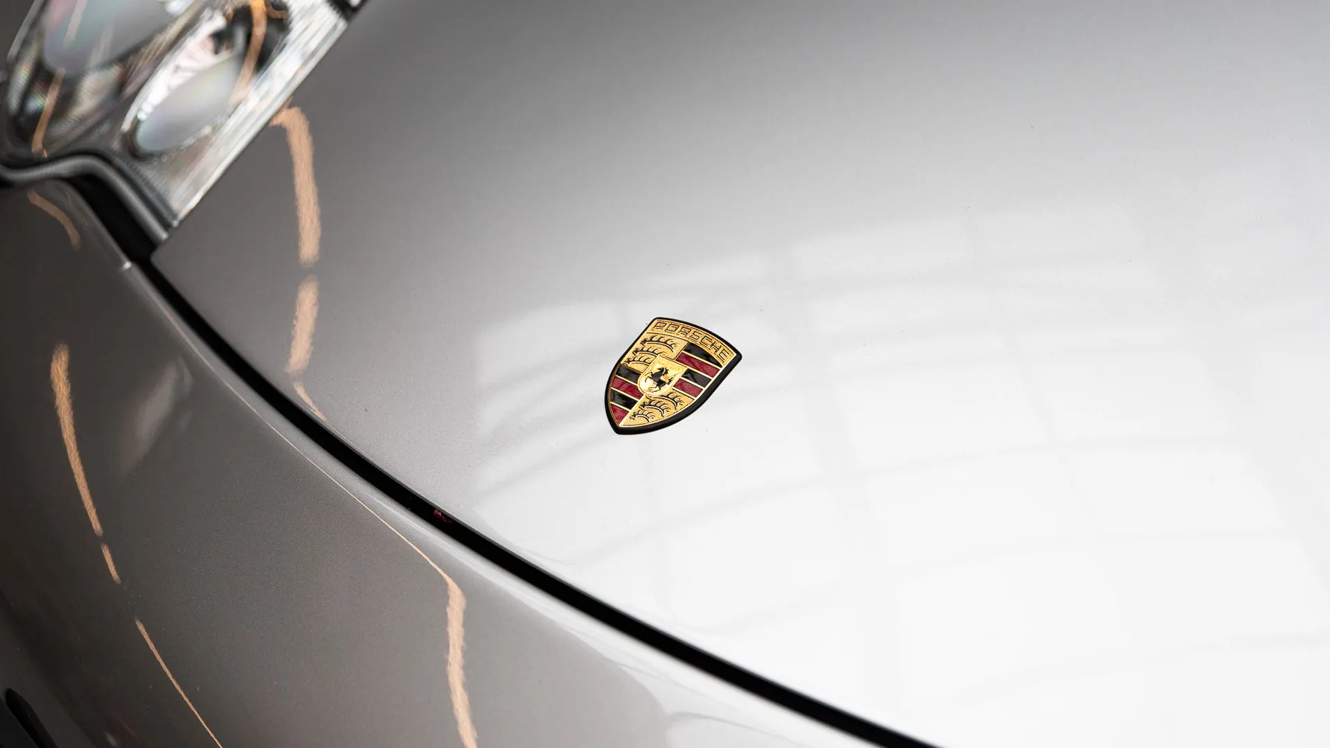 Porsche 911 — photo 36