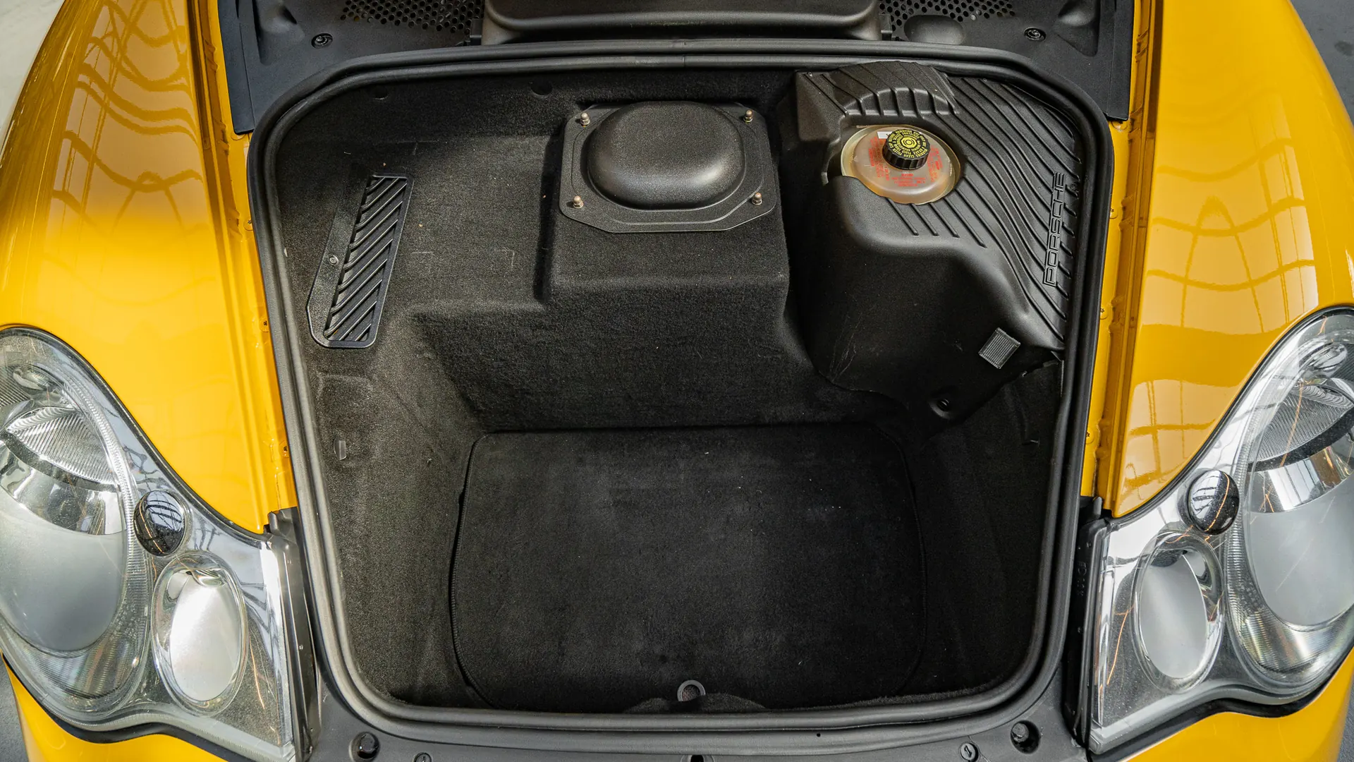Porsche 911 — photo 29