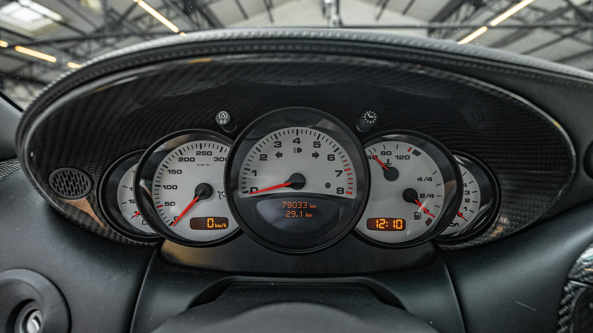 Porsche 911 — photo 13