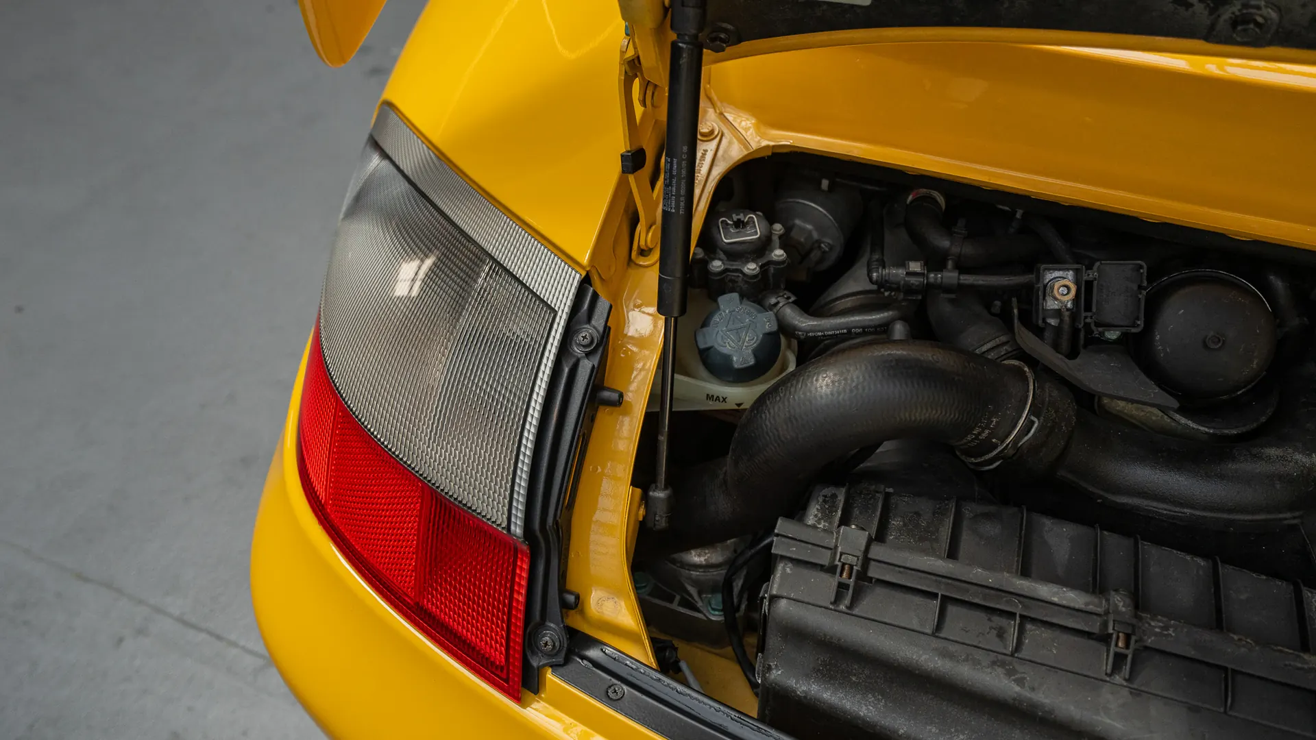 Porsche 911 — photo 48