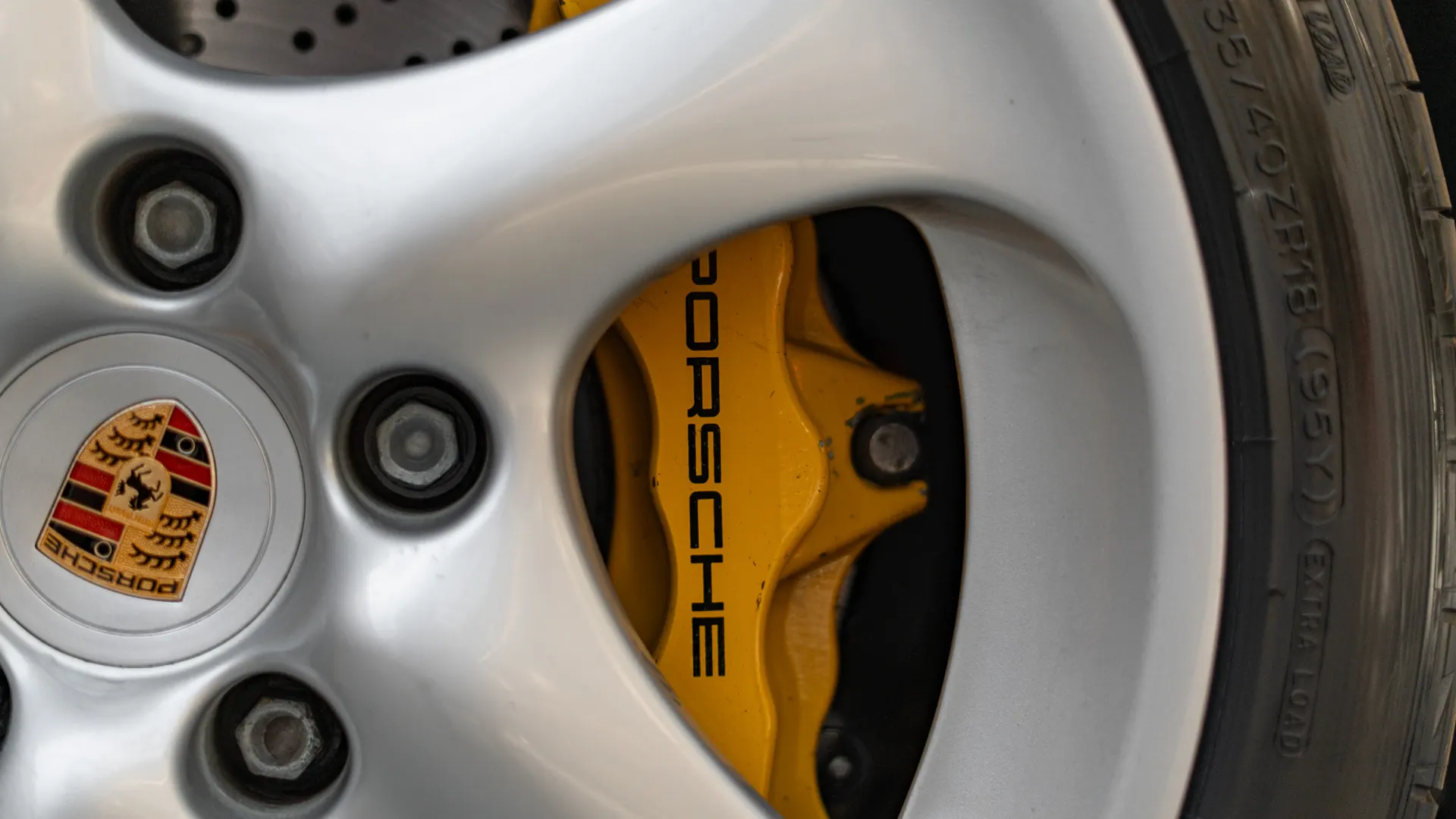 Porsche 911 — photo 40