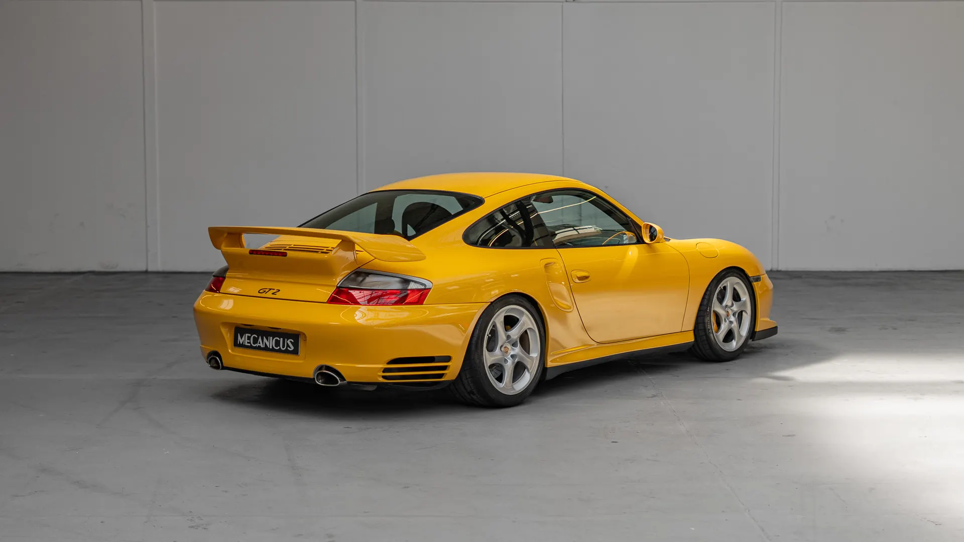 Porsche 911 — photo 2