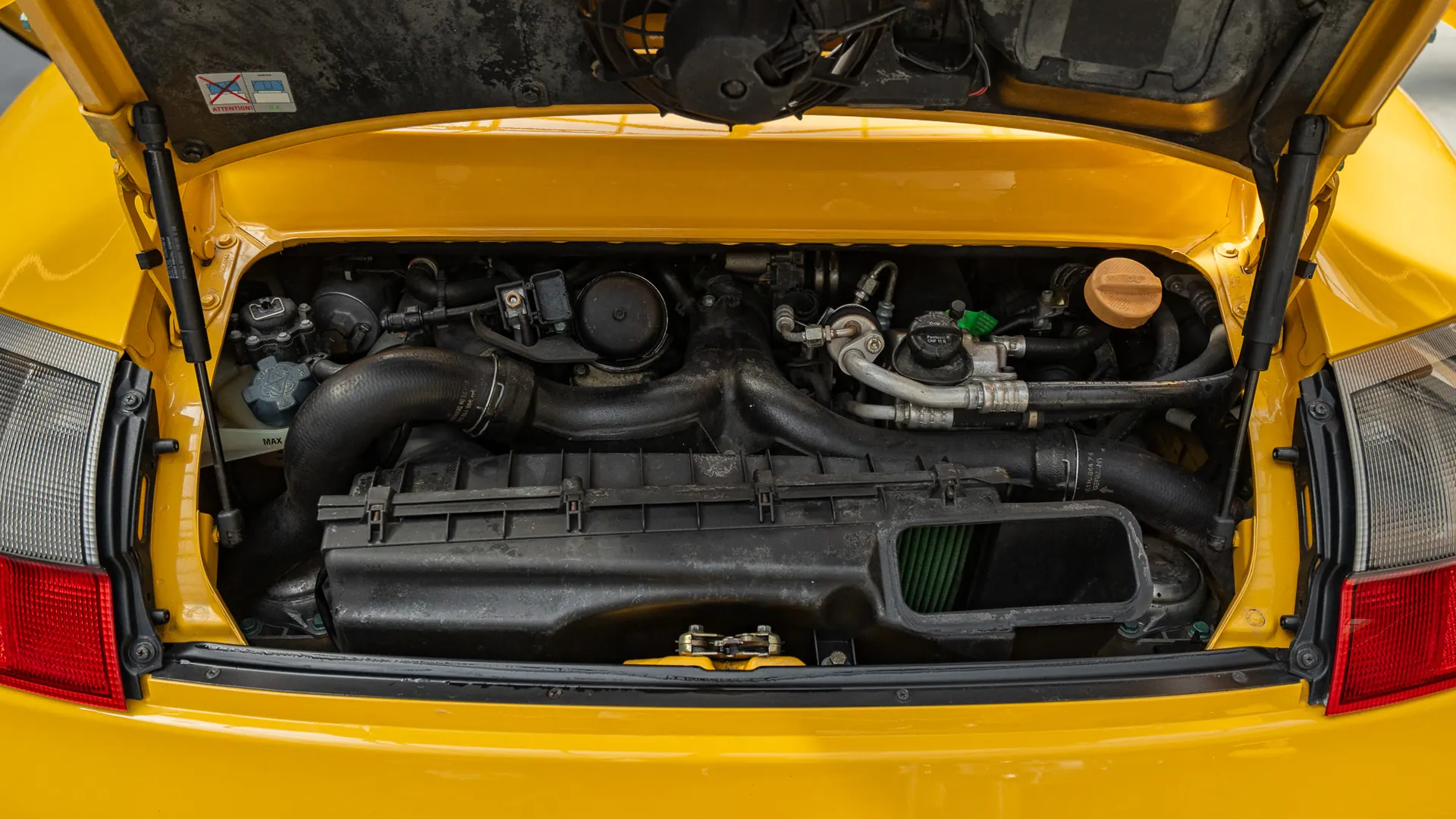 Porsche 911 — photo 47
