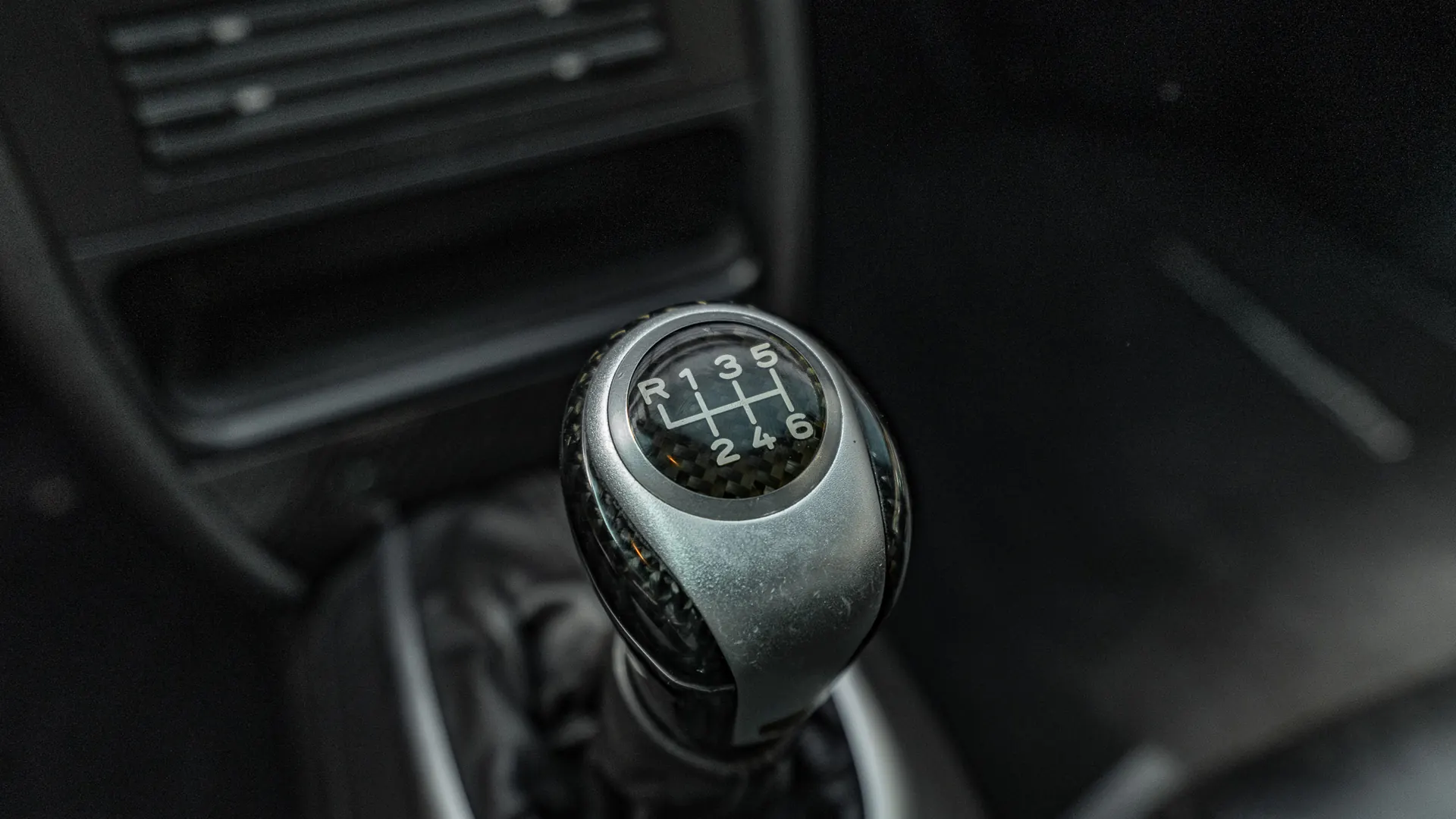 Porsche 911 — photo 19