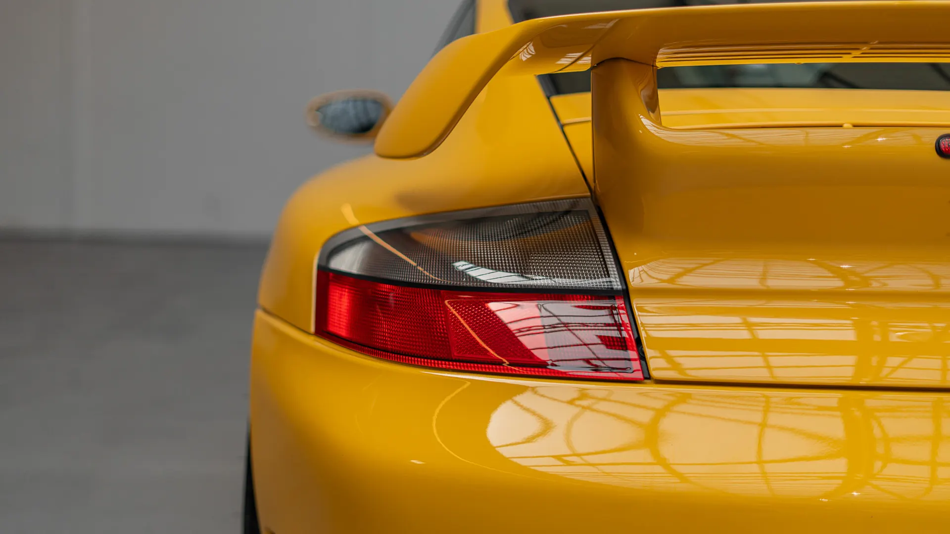 Porsche 911 — photo 45